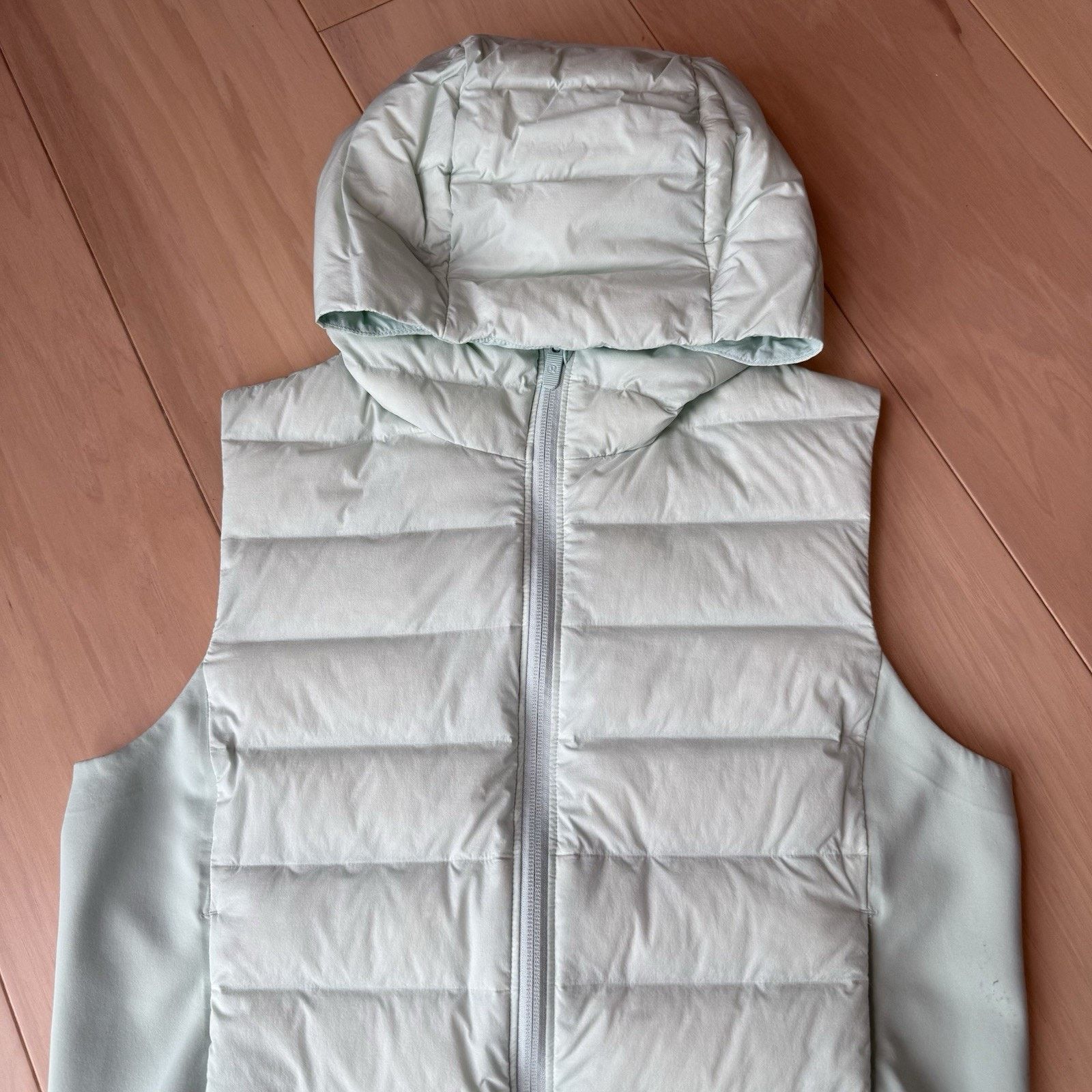 Lululemon Lululemon Down and Around Vest Women's 6 Green Insulated Size M / US 6-8 / IT 42-44 - 4 Thumbnail