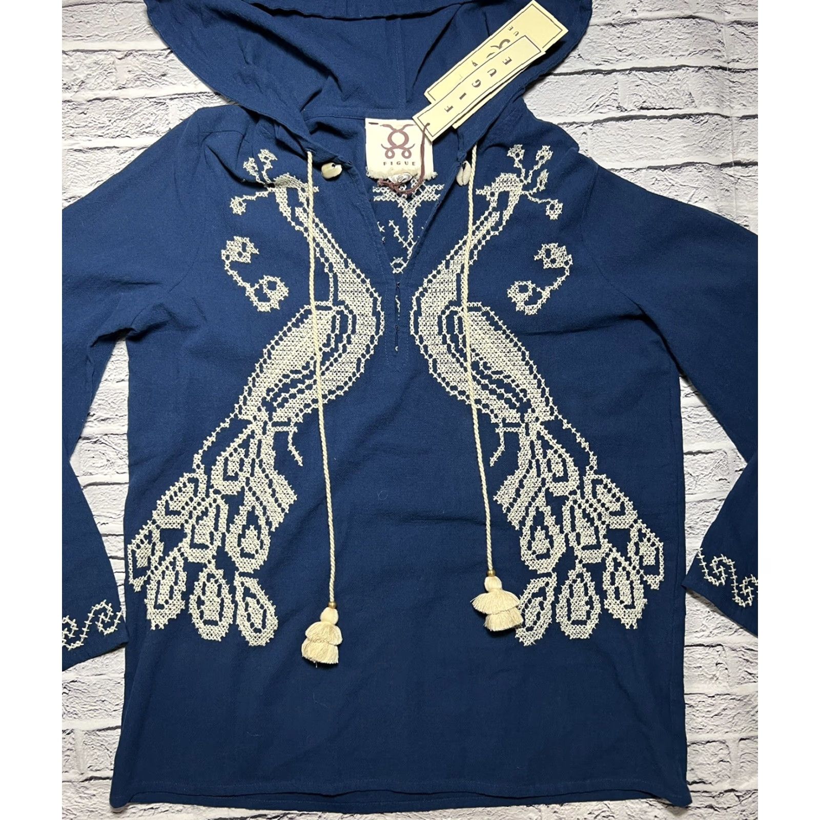 Figue VINTAGE NWT Embroidered FIGUE Elise Hoodie Peacock Boho Top XS Shells Tassels NWT? Size XS / US 0-2 / IT 36-38 - 3 Thumbnail