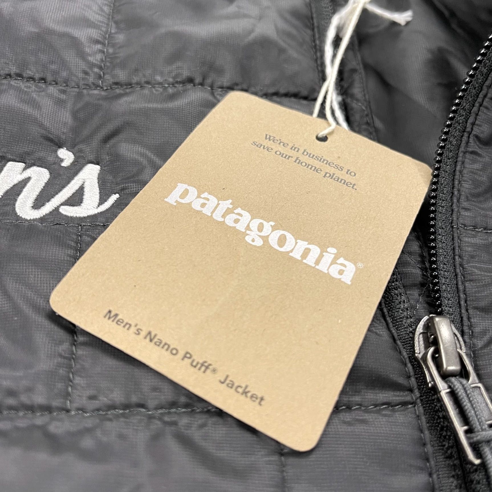 Patagonia Jacket Mens XL Black Primaloft Nano Puff Puffer Full Zip Logo NWT