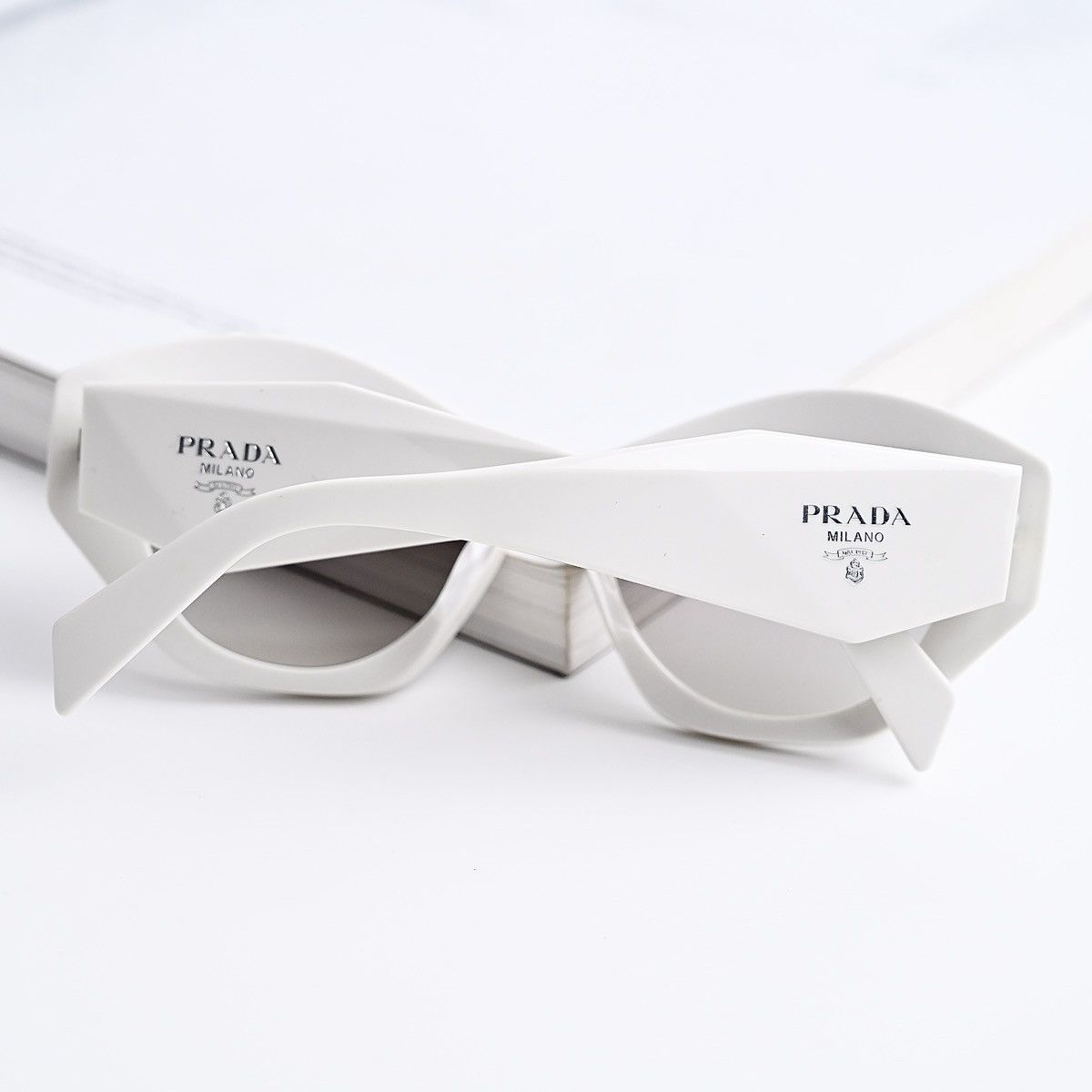 Prada PRADA 0PR 07YS SUNGLASSES Size ONE SIZE - 8 Thumbnail