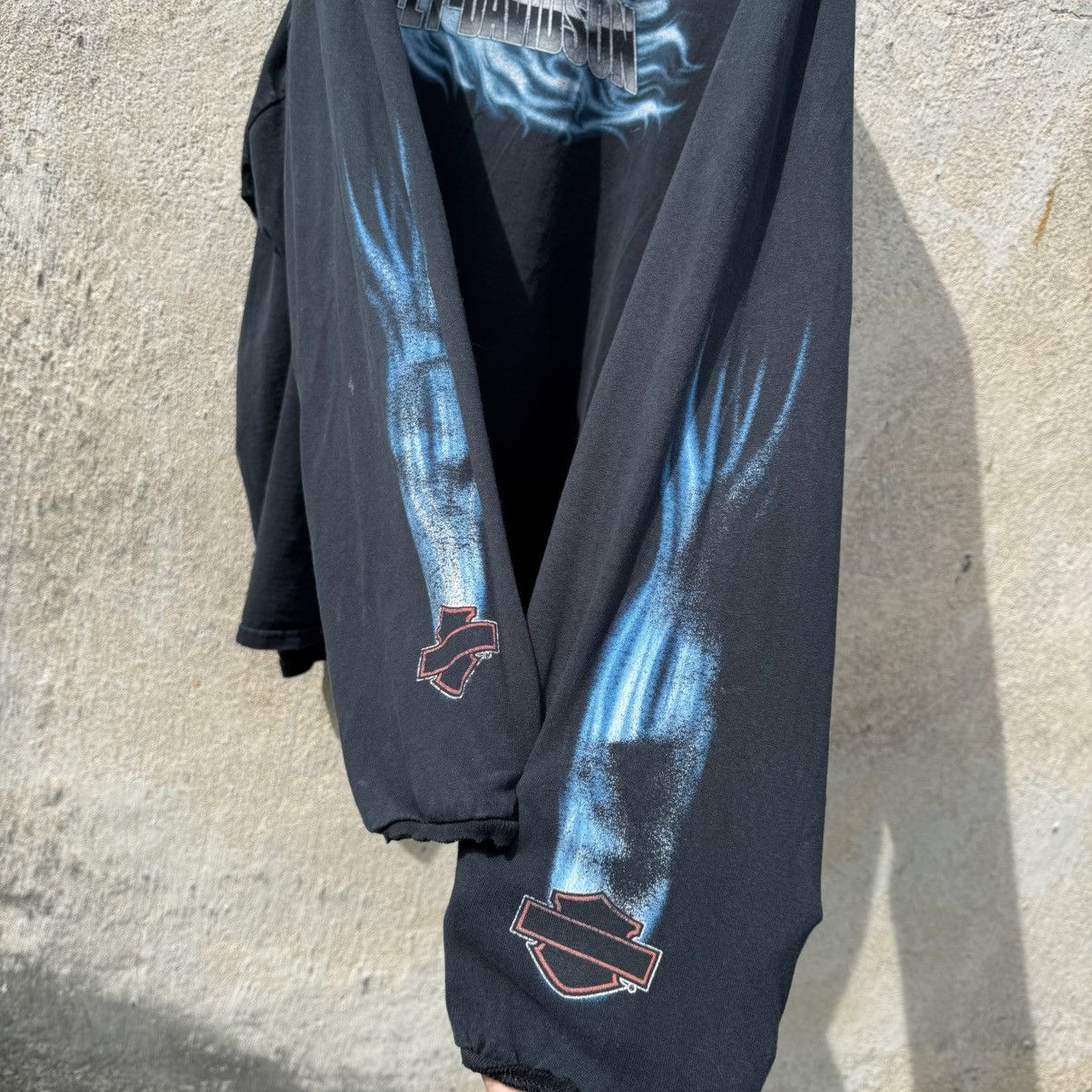 Harley Davidson 2007 Harley Davidson Washed Thrashed Longsleeve Flames Vtg Size US XL / EU 56 / 4 - 4 Thumbnail