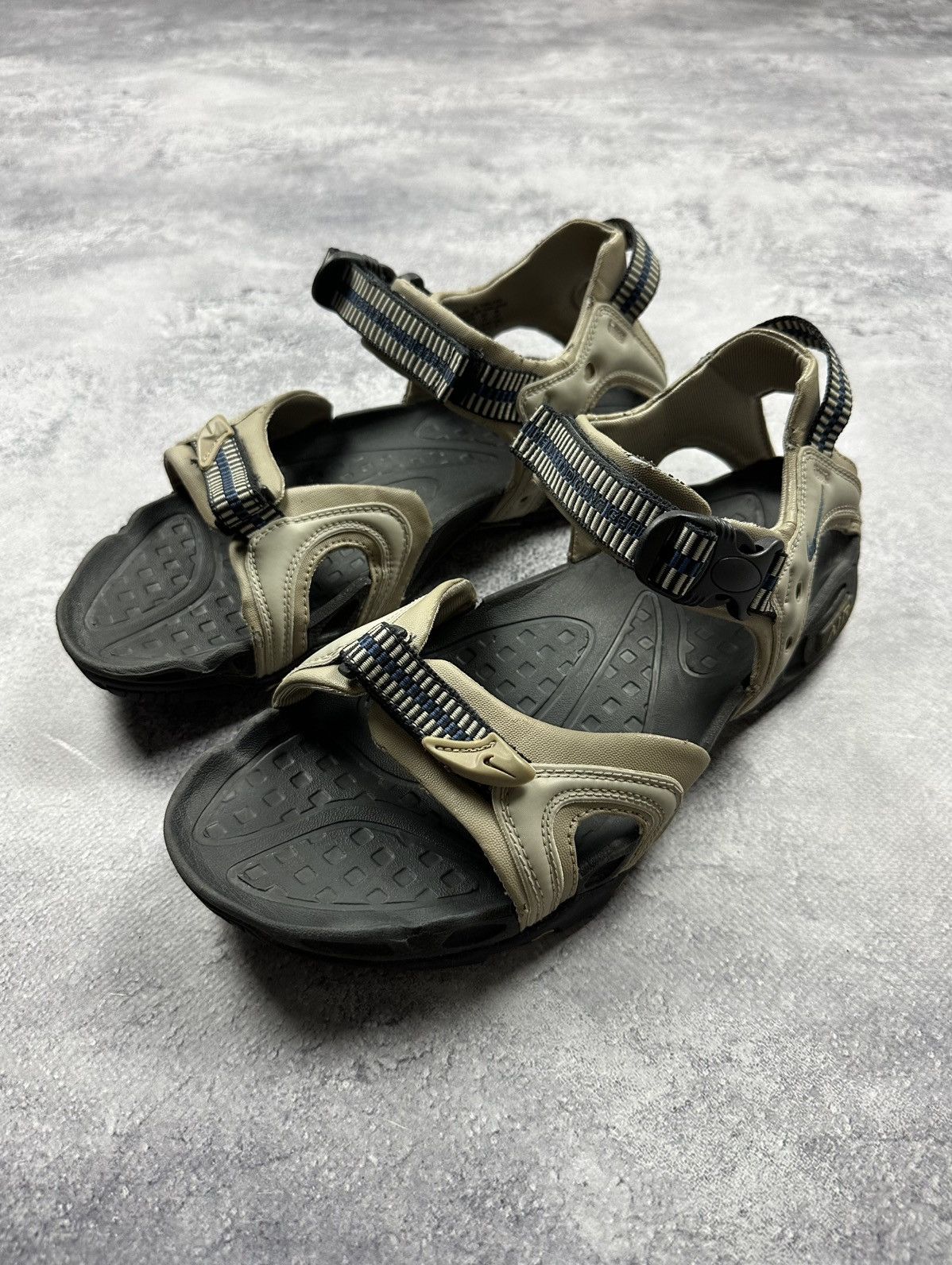 Nike Vintage Nike ACG Sandals Beige Y2K 2000 Swoosh Shoes Size US 9.5 / EU 42-43 - 4 Thumbnail