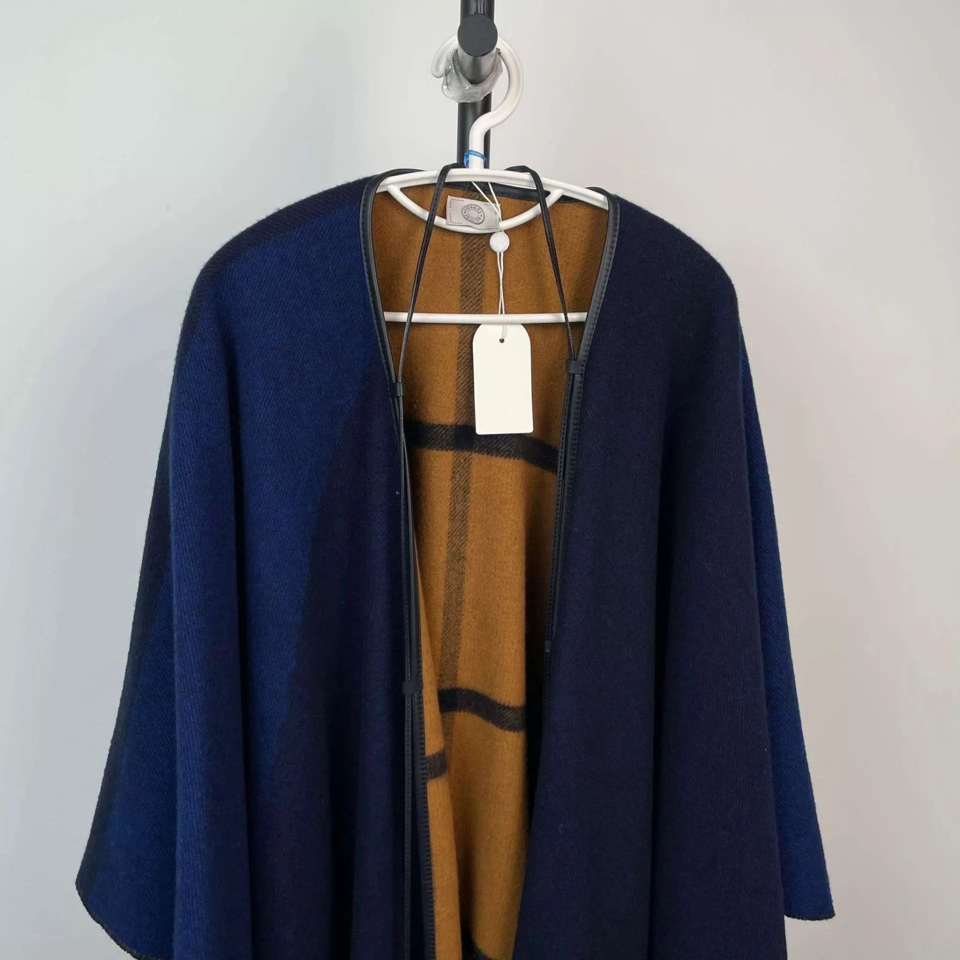 Hermes Hermès 95 New Wool Colorblock Cloak 170/144 Size ONE SIZE - 7 Thumbnail
