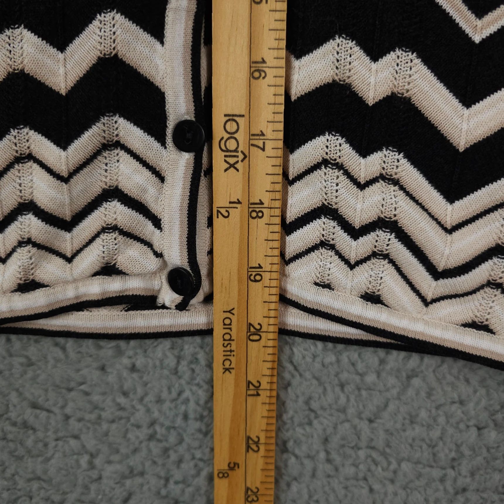 Loft LOFT Sweater Womens MP Black Beige Chevron Striped Button Up V Neck Size M / US 6-8 / IT 42-44 - 6 Thumbnail