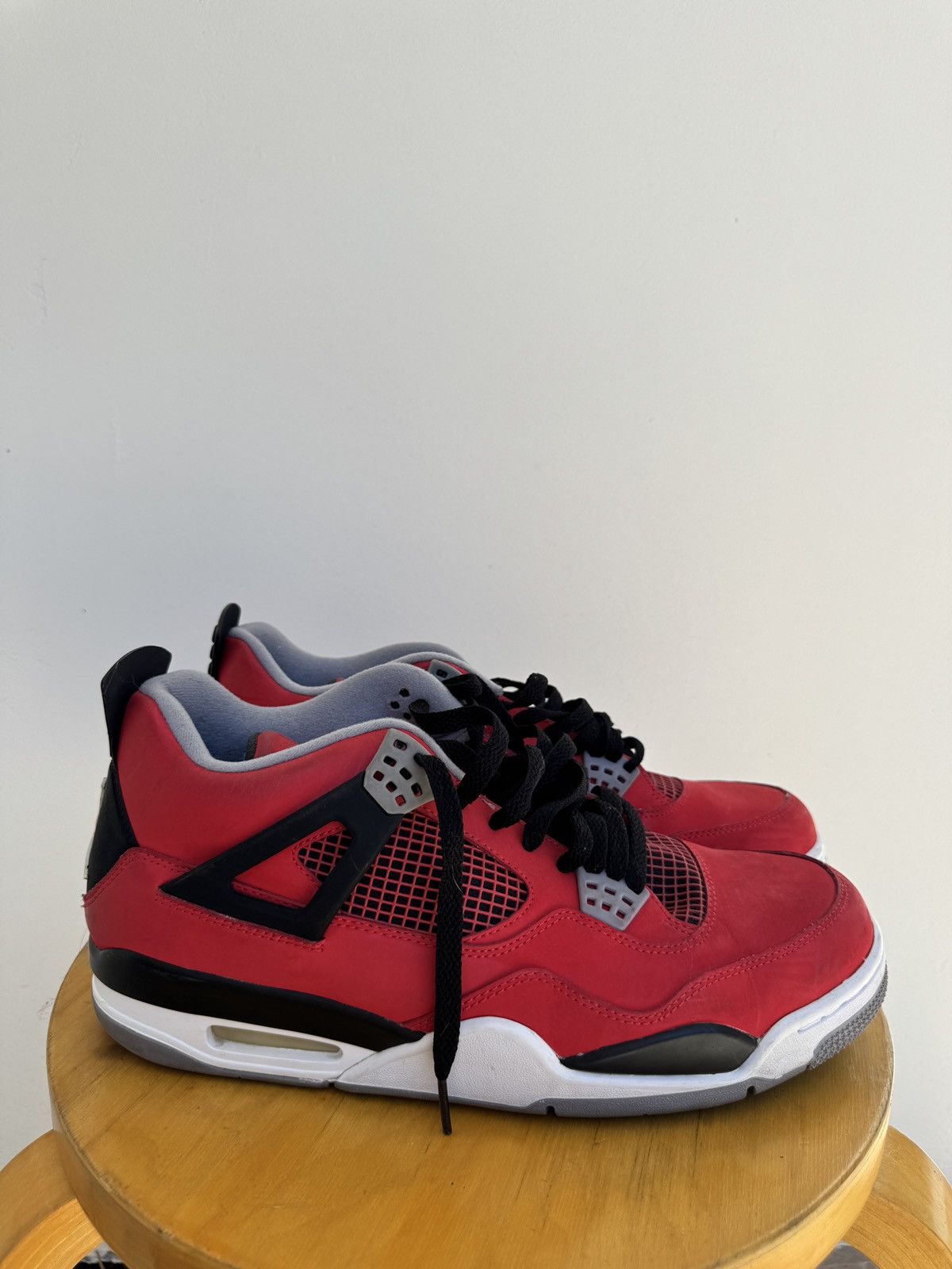 Jordan Brand Jordan 4 Retro Toro Bravo Size US 11.5 / EU 44-45 - 1 Thumbnail