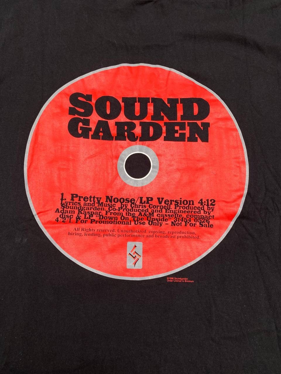 Band Tees Vintage 1996 Soundgarden Pretty Noose LP Print Tshirt Size US L / EU 52-54 / 3 - 3 Thumbnail