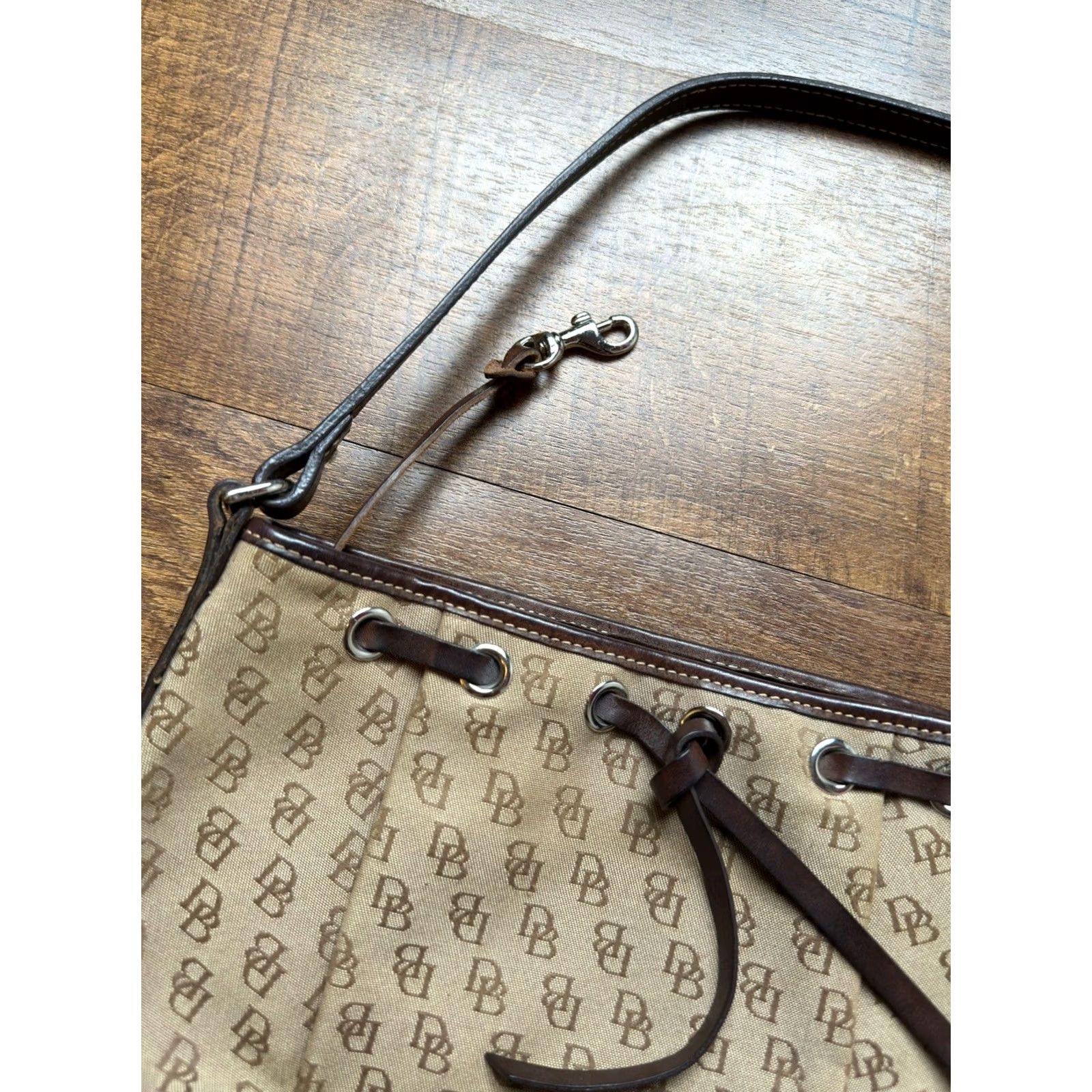 Dooney & Bourke Dooney & Bourke handbag signature canvas with leather strap Baguette Style Bag Width 11" Brown Canvas Zip 6.5" Height Small Size ONE SIZE - 3 Thumbnail
