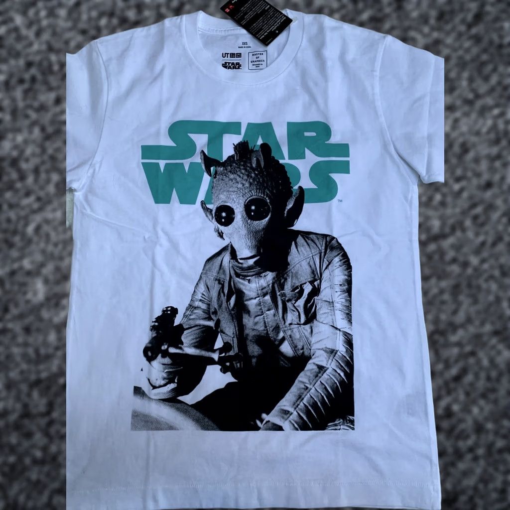 Uniqlo VINTAGE Uniqlo Star Wars Nigo Graphic T-Shirt Short Sleeve White Mens XXS NWT Size US XXS / EU 40 - 1 Thumbnail