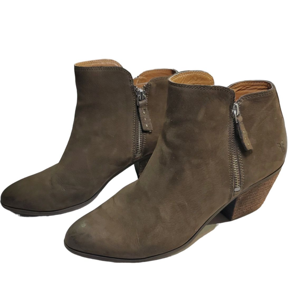 Frye Frye | Judith, Suede Pull on Side Zip Ankle Boots | Size 9 Size US 9 / IT 39 - 10 Thumbnail