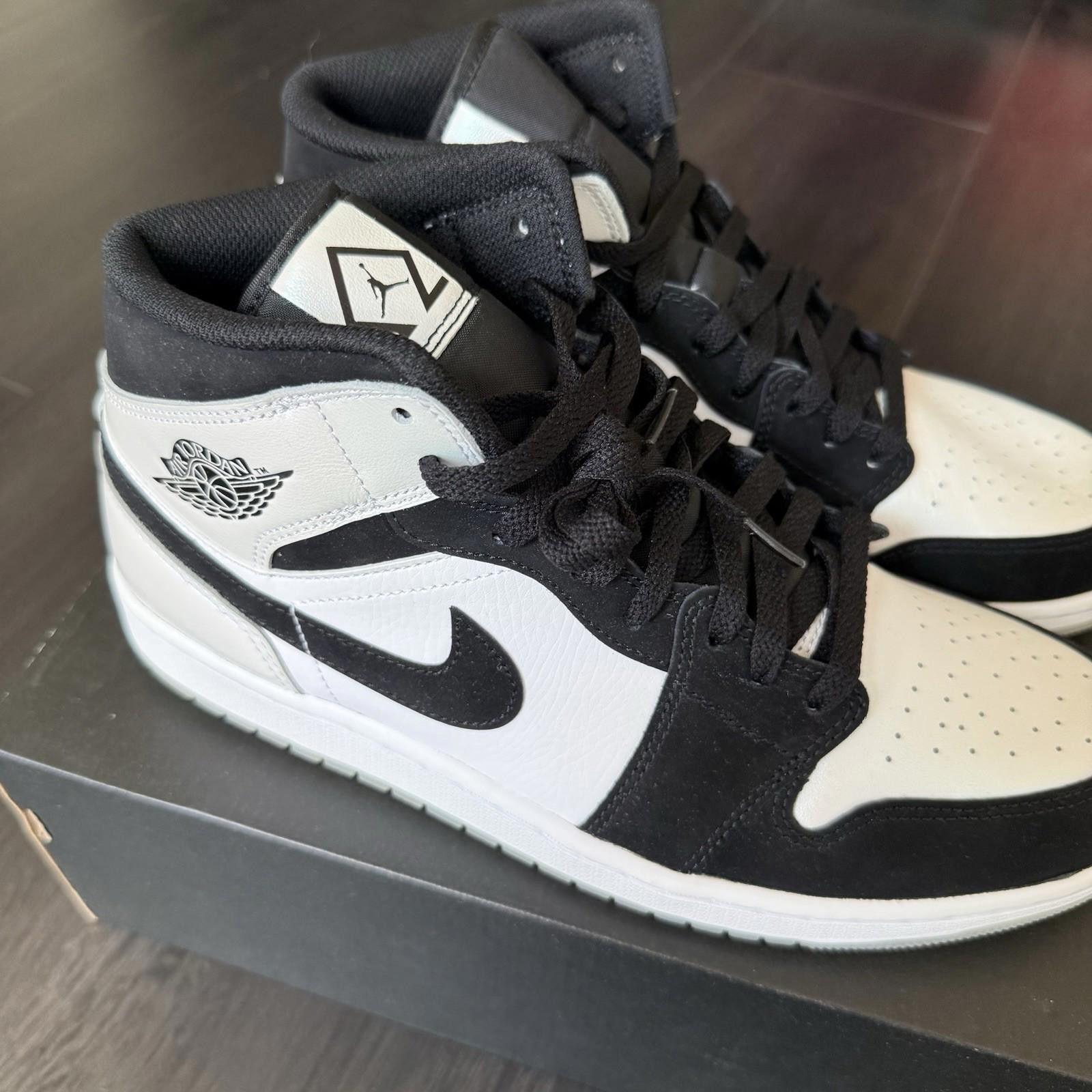 Jordan Brand BRAND NEW JORDAN 1 MID SE DIAMOND SHORTS 2022 SIZE 10.5 Size US 10.5 / EU 43-44 - 3 Thumbnail