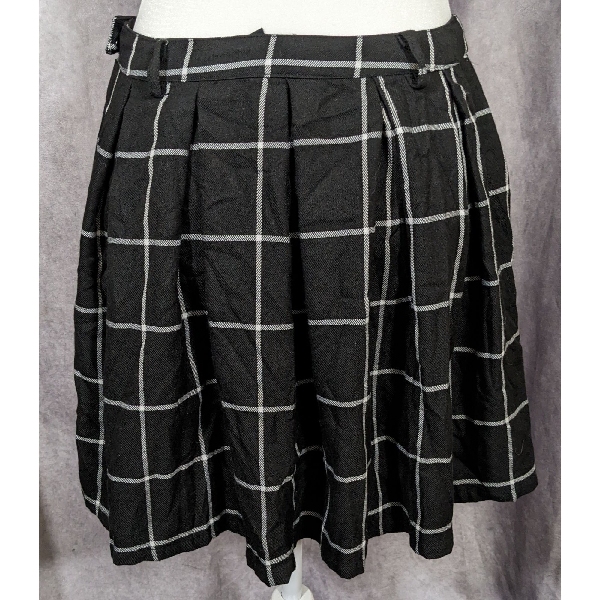 Other Gothic Punk Black And White Plaid Pleated Skirt by Hot Topic Size 29" - 5 Thumbnail