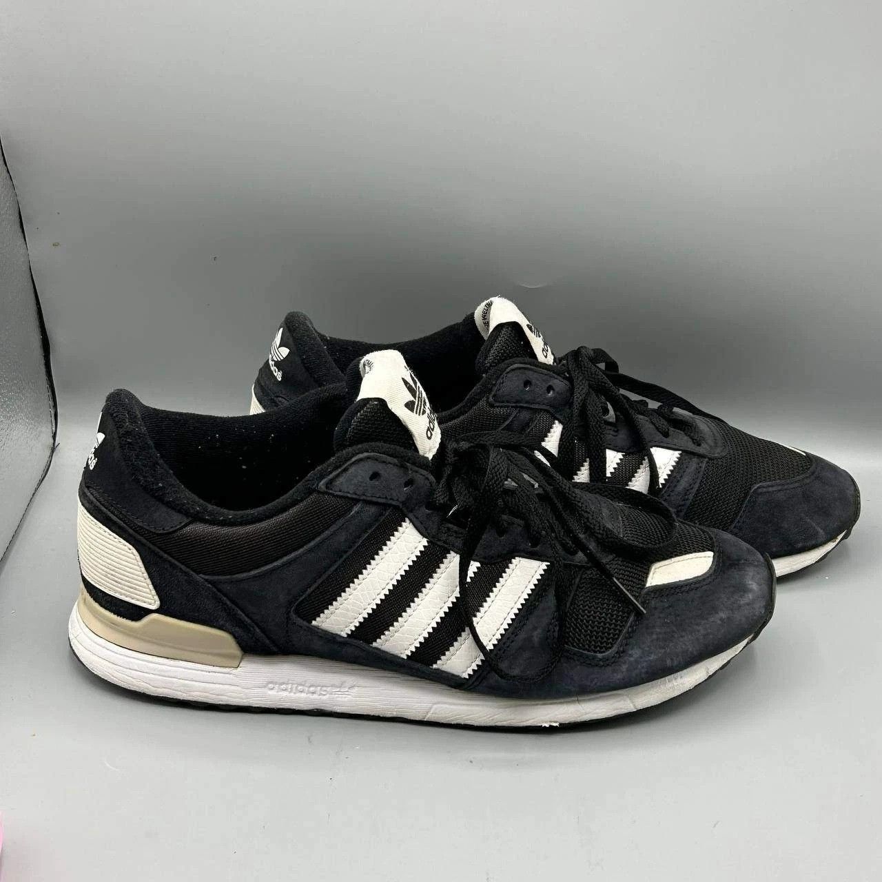 Adidas Adidas ZX 700 Sneakers Shoes Suede Mesh Running G27063 11 Size US 11 / EU 44 - 1 Thumbnail
