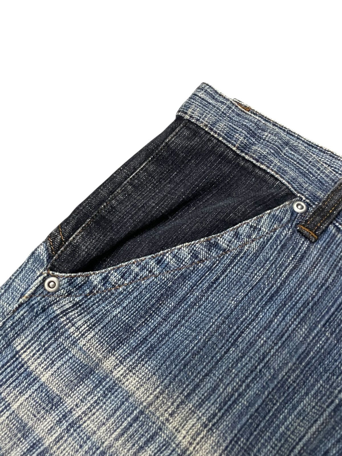 Blue Blue Japan × Hysteric Glamour × Japanese Brand Gumu International Indigo Wash Hand Stripped Woven Jeans Size US 30 / EU 46 - 9 Thumbnail