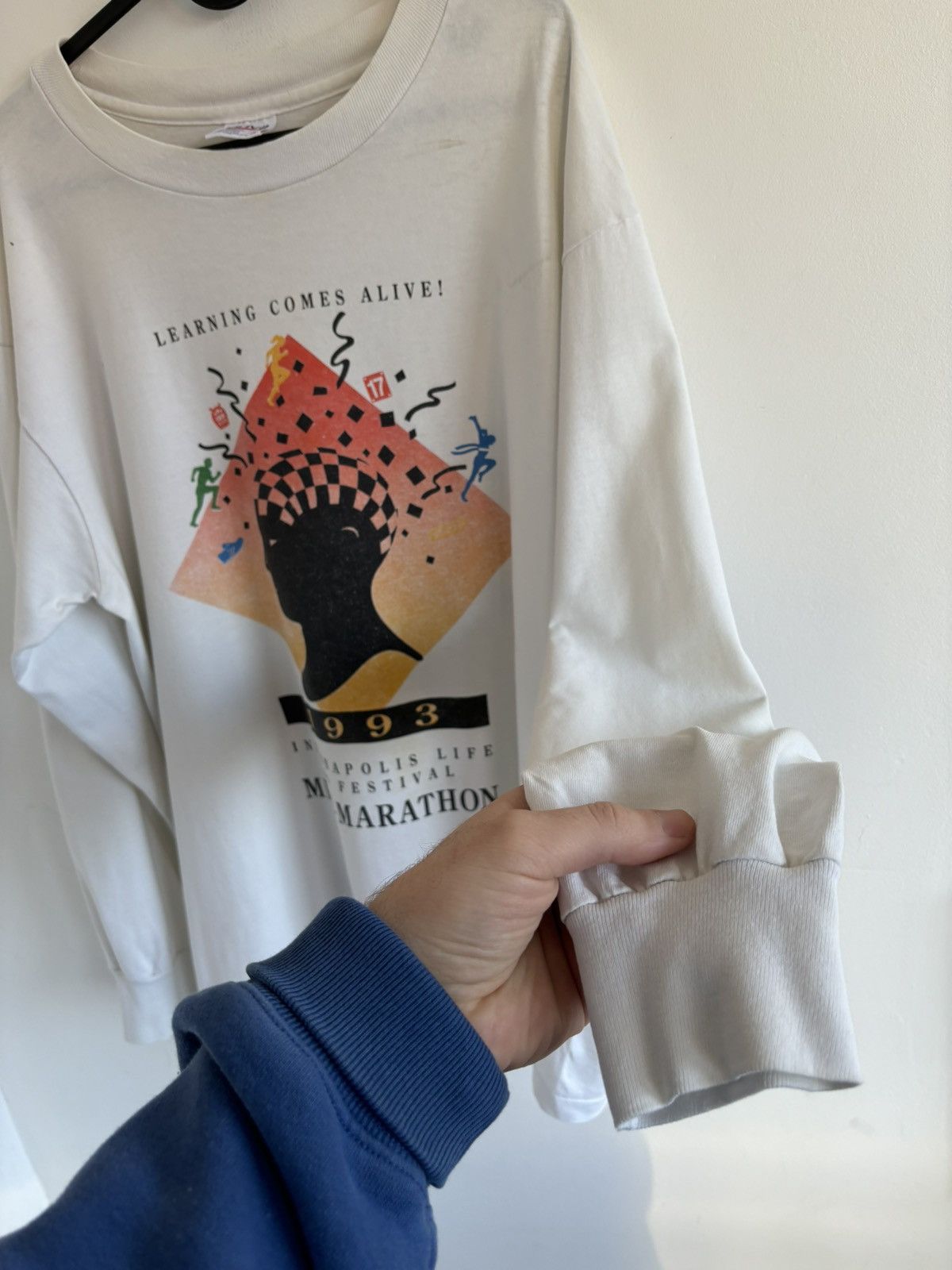 Anvil × Vintage Vintage 90s Indianapolis Marathon Art Longsleeve Size US L / EU 52-54 / 3 - 7 Thumbnail