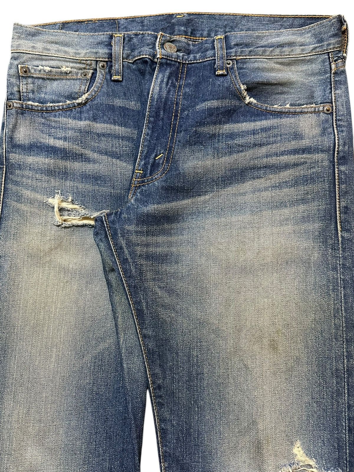 Levi's Vintage Levis 505 Blue Faded Wash Distressed Style Jeans Size US 32 / EU 48 - 4 Thumbnail