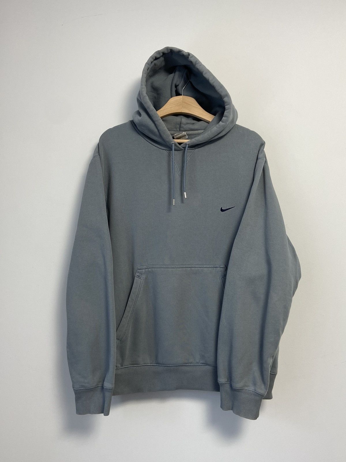 Vintage Nike Vintage Hoodie Y2K style Streetwear 90’s swoosh Size US L / EU 52-54 / 3 - 1 Thumbnail