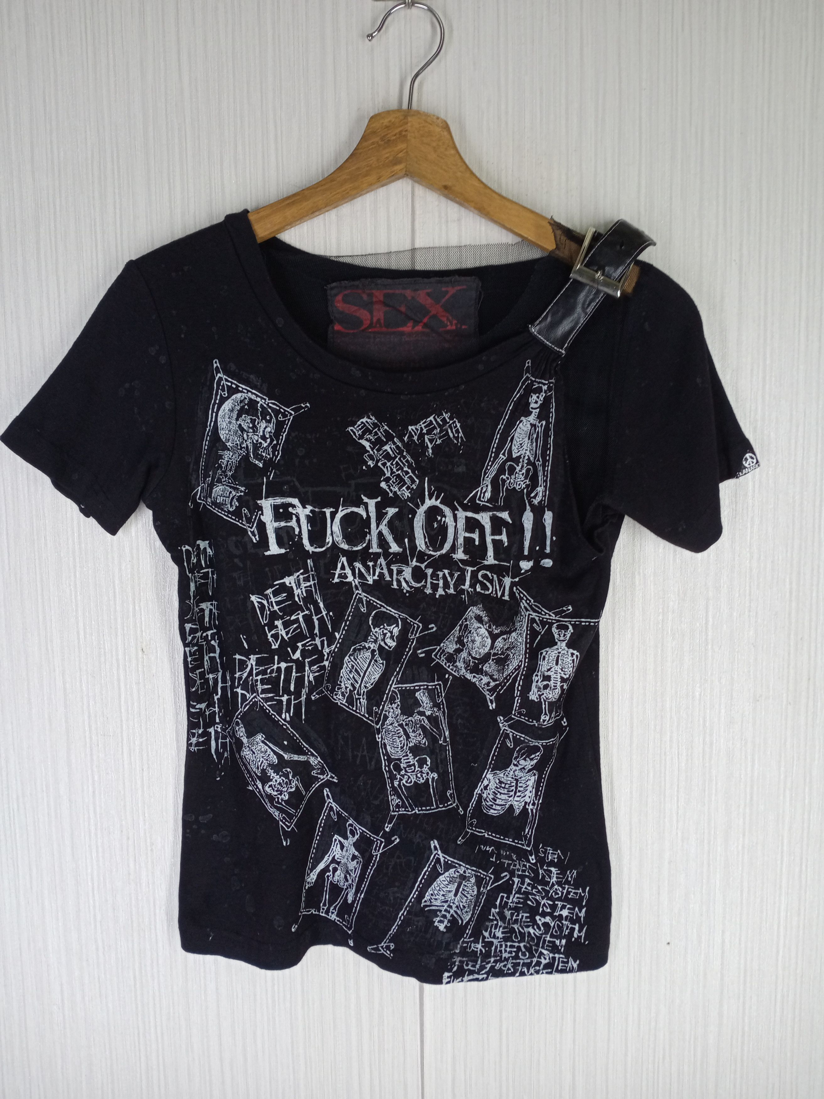 Japanese Brand Rare H. Anarchyism "FUCK OFF!!" Punk Tshirt Size XS / US 0-2 / IT 36-38 - 1 Thumbnail