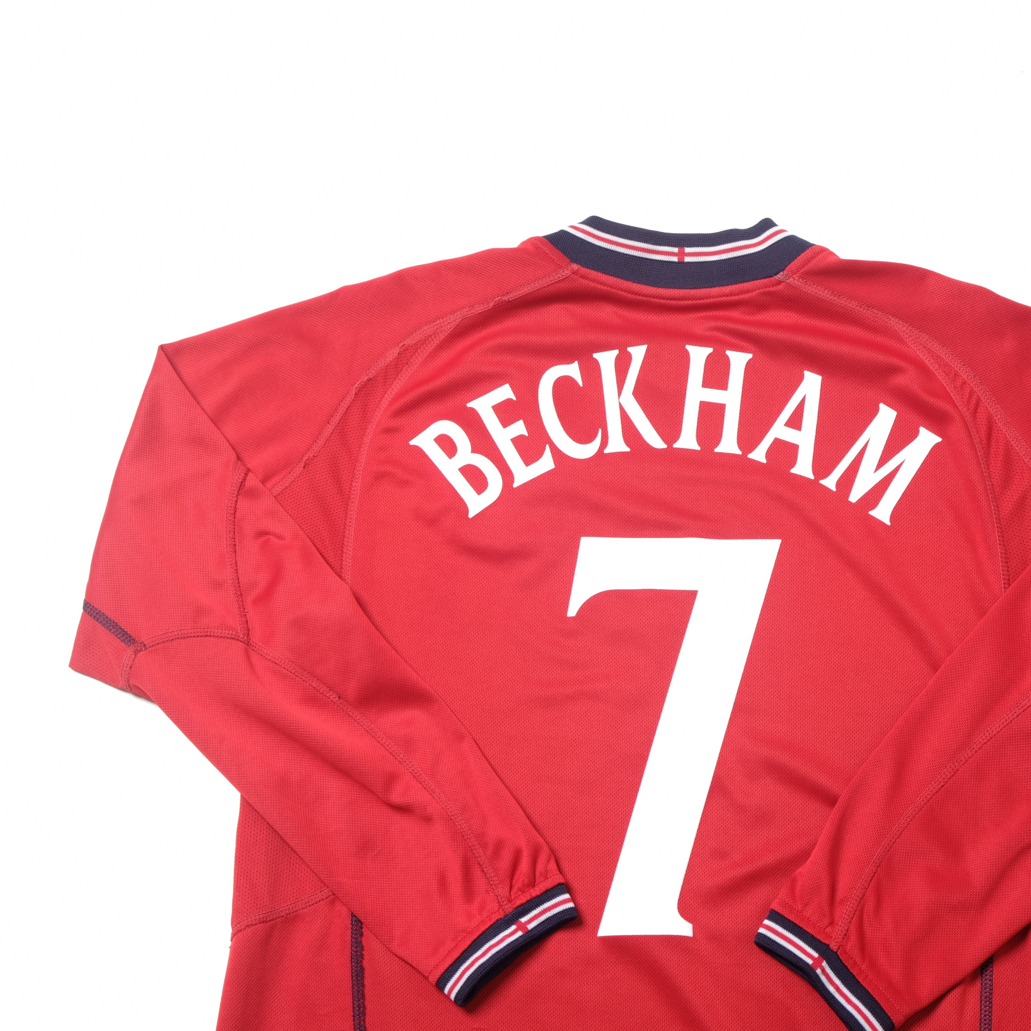 Umbro 2002/04 England Away Shirt Umbro Beckham (M) Size US M / EU 48-50 / 2 - 6 Thumbnail