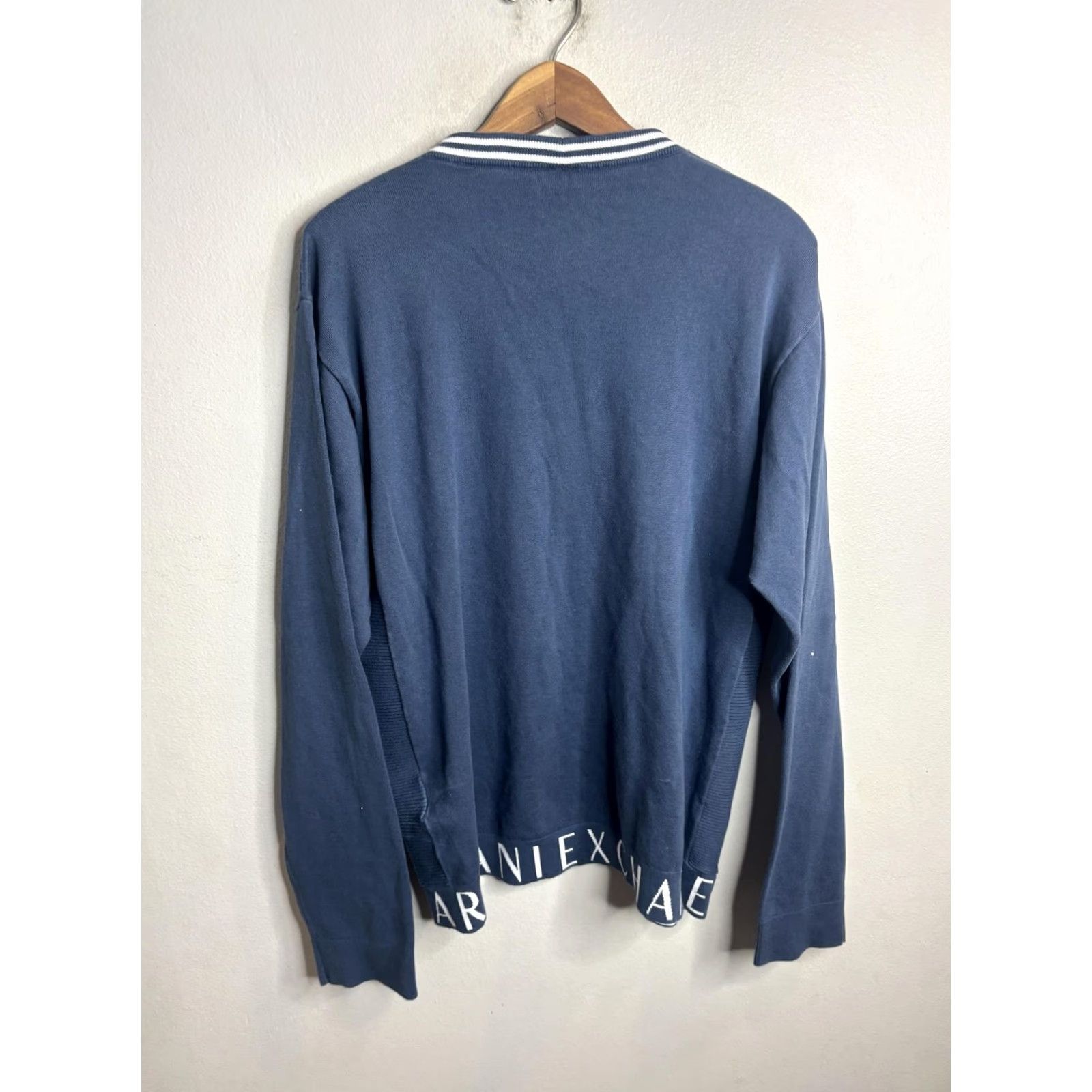 Armani Exchange VINTAGE Armani Exchange Sweater Mens XL Blue Crew Neck Pullover Logo Knit Striped Collar Size US XL / EU 56 / 4 - 4 Thumbnail