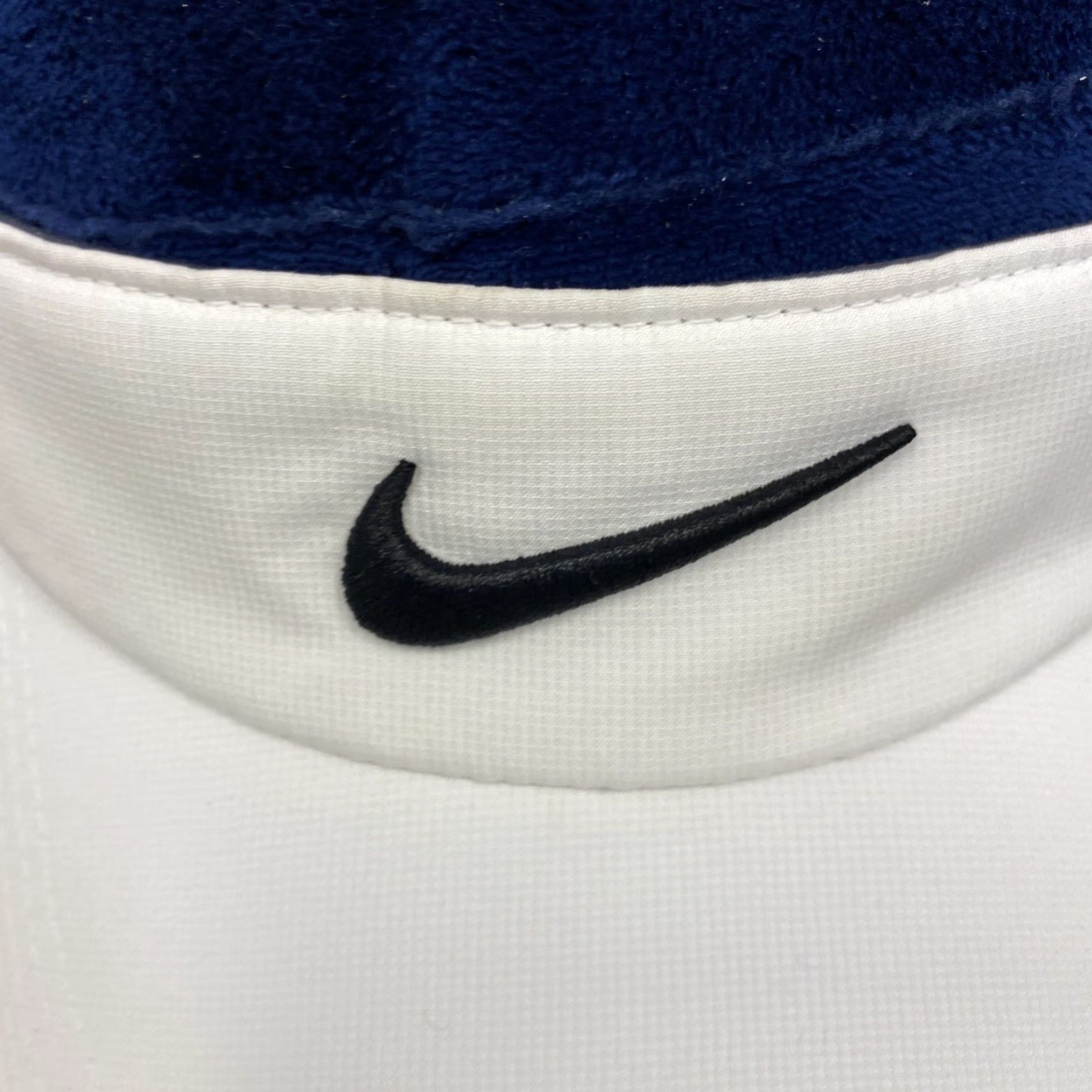 Nike Nike Visor Sun Fit White Swoosh Adjustable Unisex Adults Size White 261 Visor Size ONE SIZE - 2 Thumbnail