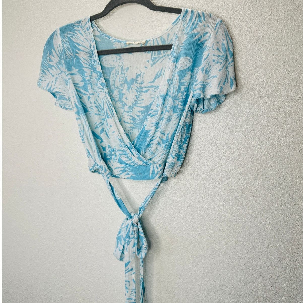 Other Sugarcloth SET Ivory Blue Floral Crop Top & Faux Wrap Skirt Size 27" / US 4 / IT 40 - 12 Thumbnail