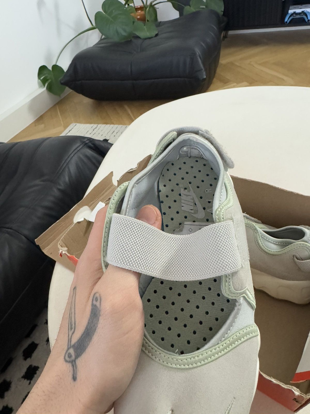 Nike Nike Rift Sandals Tabi Sneakers Rare Mini Swoosh Hype Japan Size US 6 / IT 36 - 11 Thumbnail