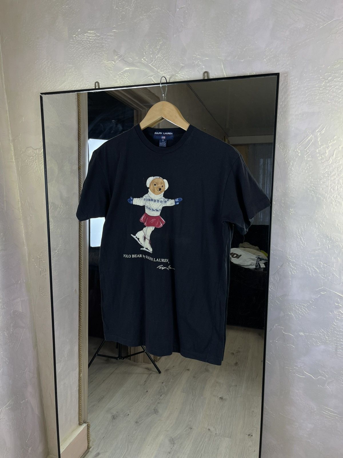 Polo Ralph Lauren Iconic Polo Bear Ice Skater Graphic Tee / Soft Jersey Cotton Size S / US 4 / IT 40 - 1 Thumbnail