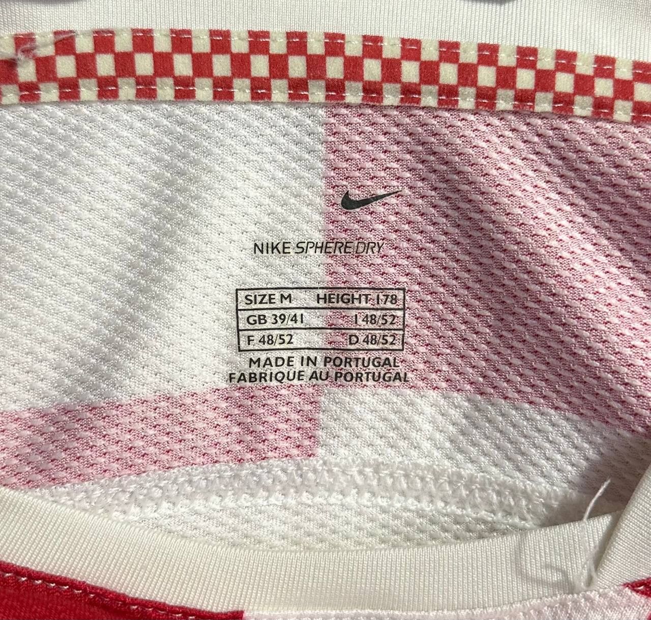Nike Nike 2006 2007 2008 Croatia Home Football Shirt jersey Size US M / EU 48-50 / 2 - 8 Thumbnail