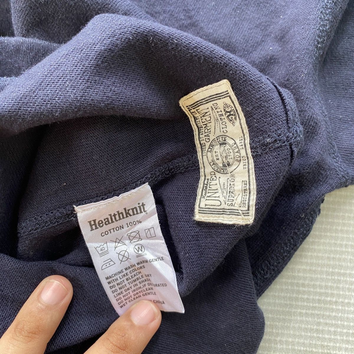 Vintage Healthknit tshirt Size US S / EU 44-46 / 1 - 5 Thumbnail