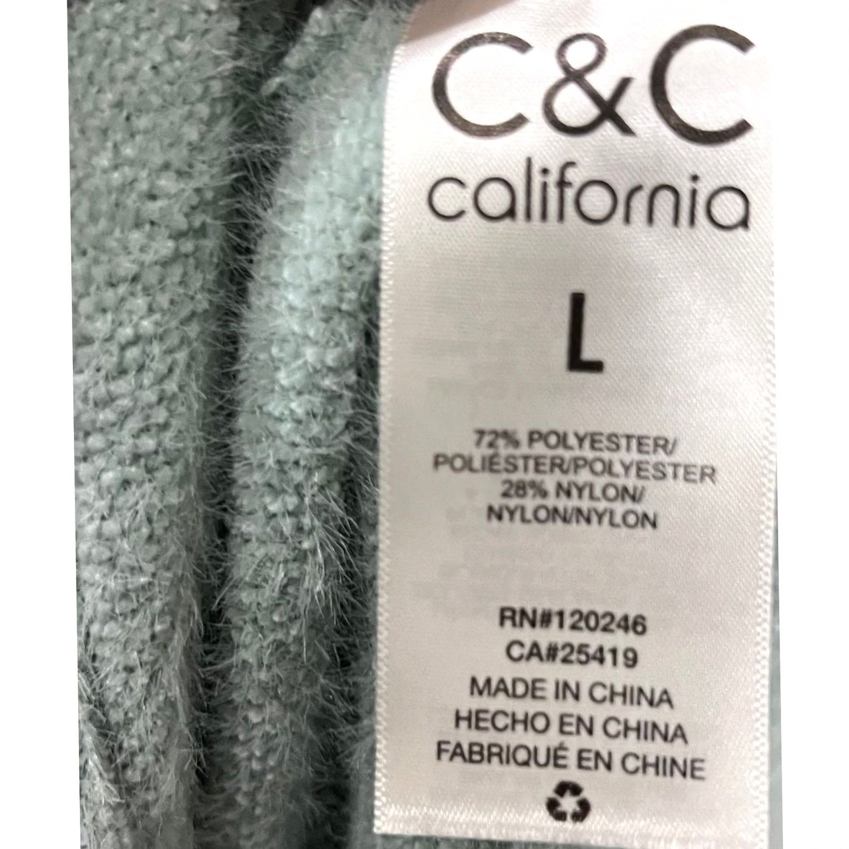 Vintage C&C California Fuzzy Sweater Light Blue V-Neck Pullover Women’s Size Large size L Blue Pullover Woman Wool Blend Solid 90s? Size L / US 10 / IT 46 - 7 Thumbnail