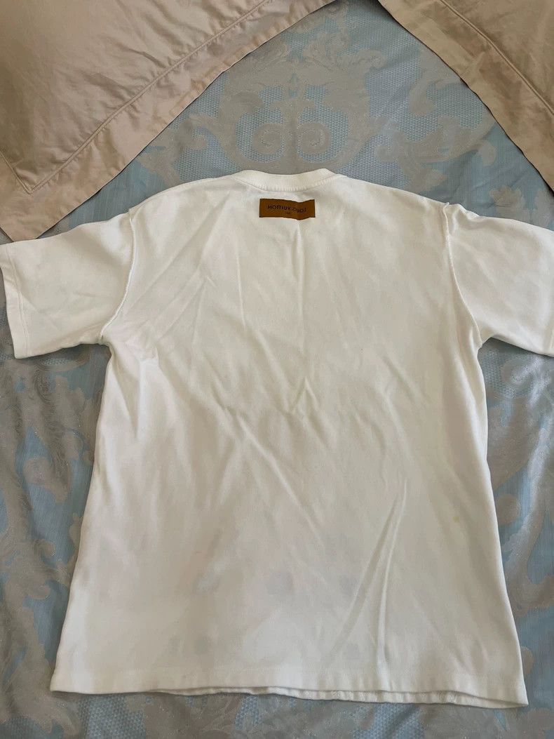 Louis Vuitton Louis Vuitton Embroidered Tshirt with Design-2506 Size US L / EU 52-54 / 3 - 2 Thumbnail