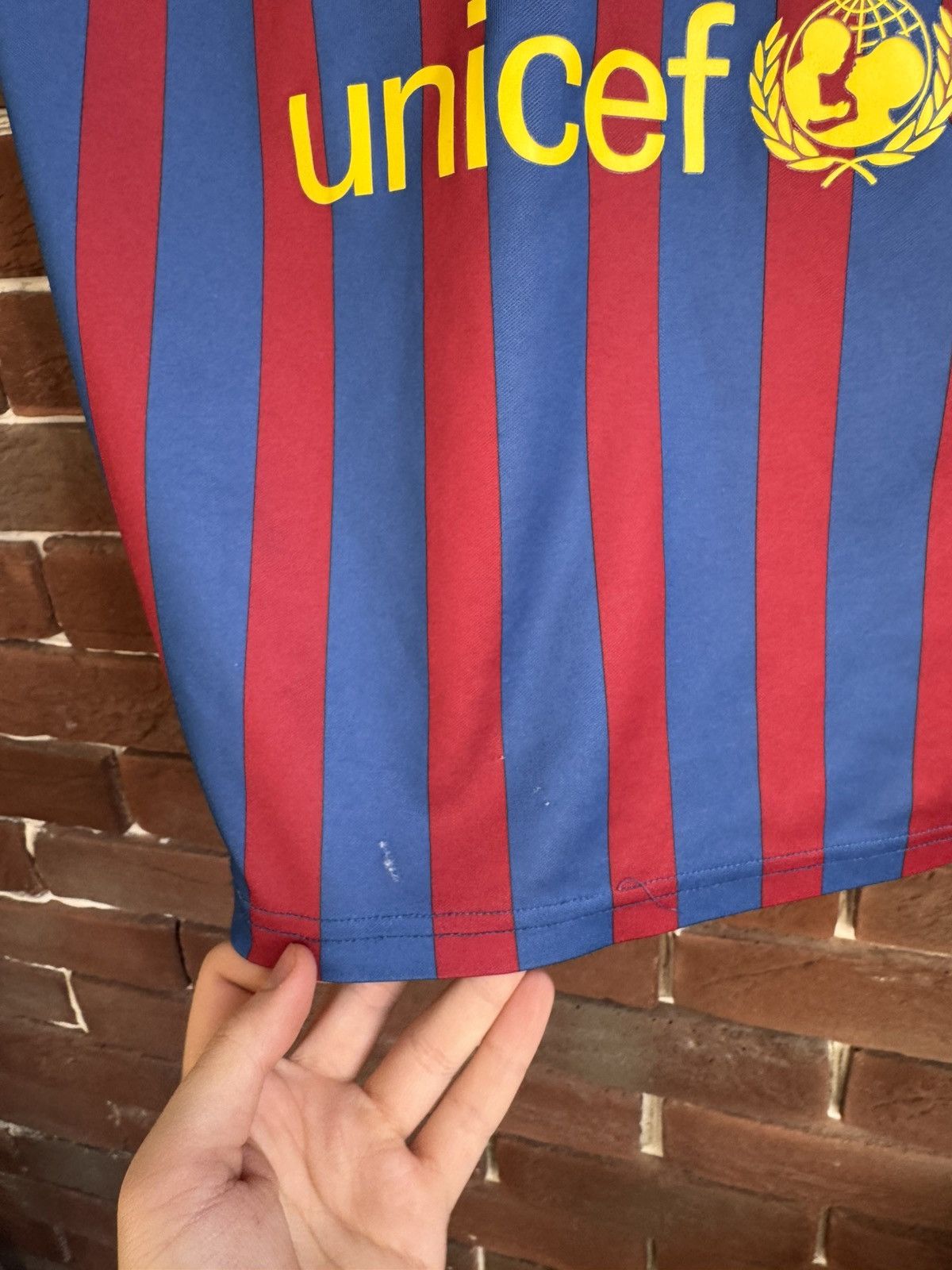 Nike Rare Vintage FC Barcelona Y2K Red Jersey Nike Swoosh Soccer Size US S / EU 44-46 / 1 - 9 Thumbnail
