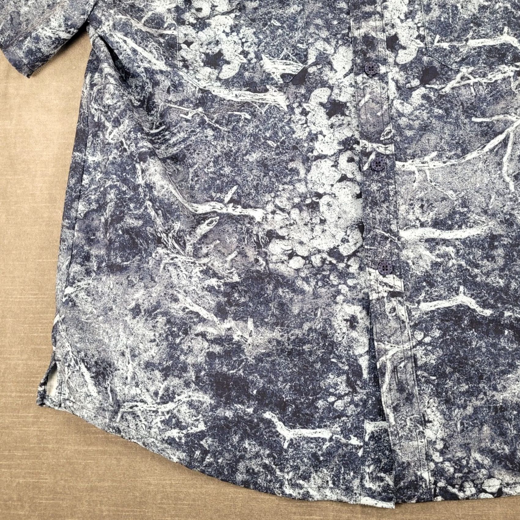 Vintage Mens Abstract Print Short Sleeve Button Up Shirt Blue Large Size US L / EU 52-54 / 3 - 4 Thumbnail