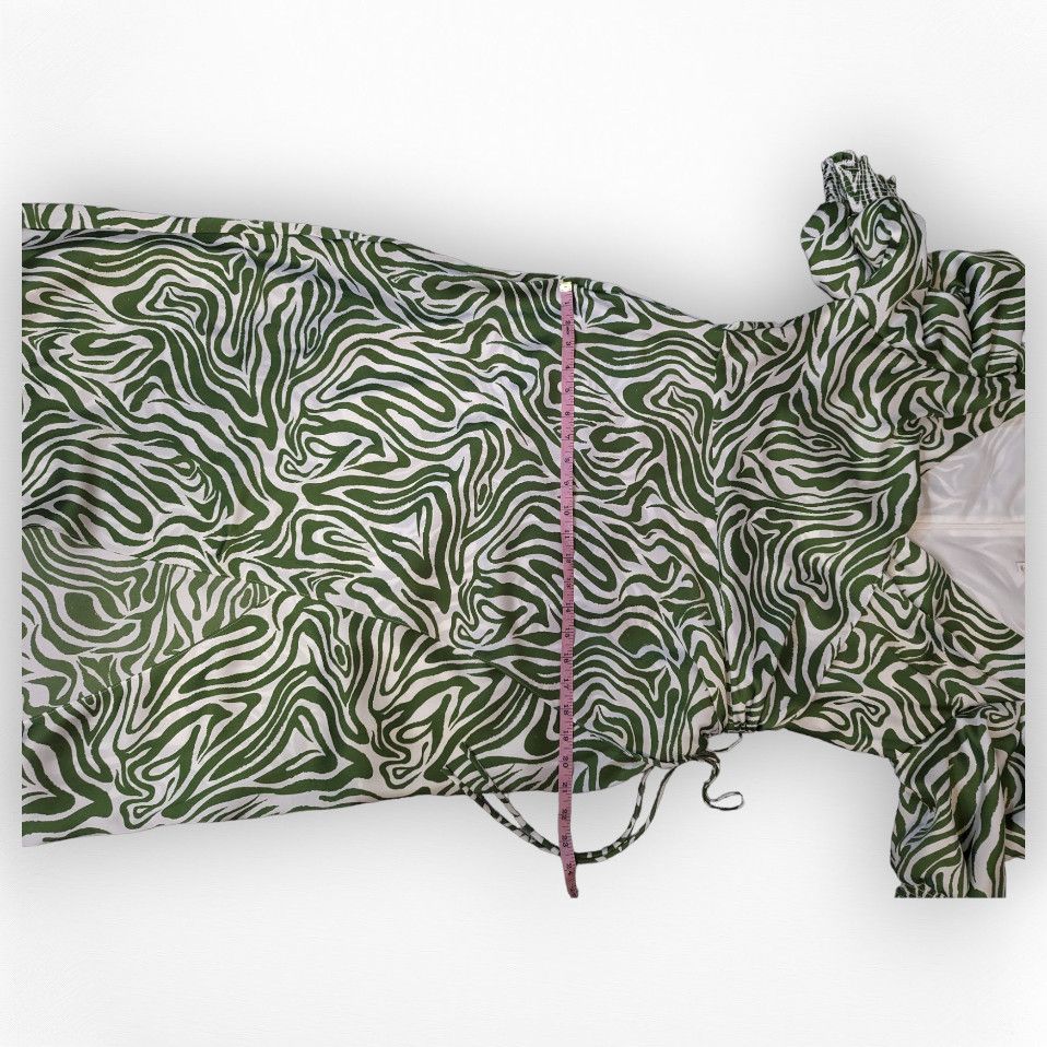 Cinq a Sept Cinq a Sept Kacy maxi dress size 14 green zebra print Size XL / US 12-14 / IT 48-50 - 10 Thumbnail