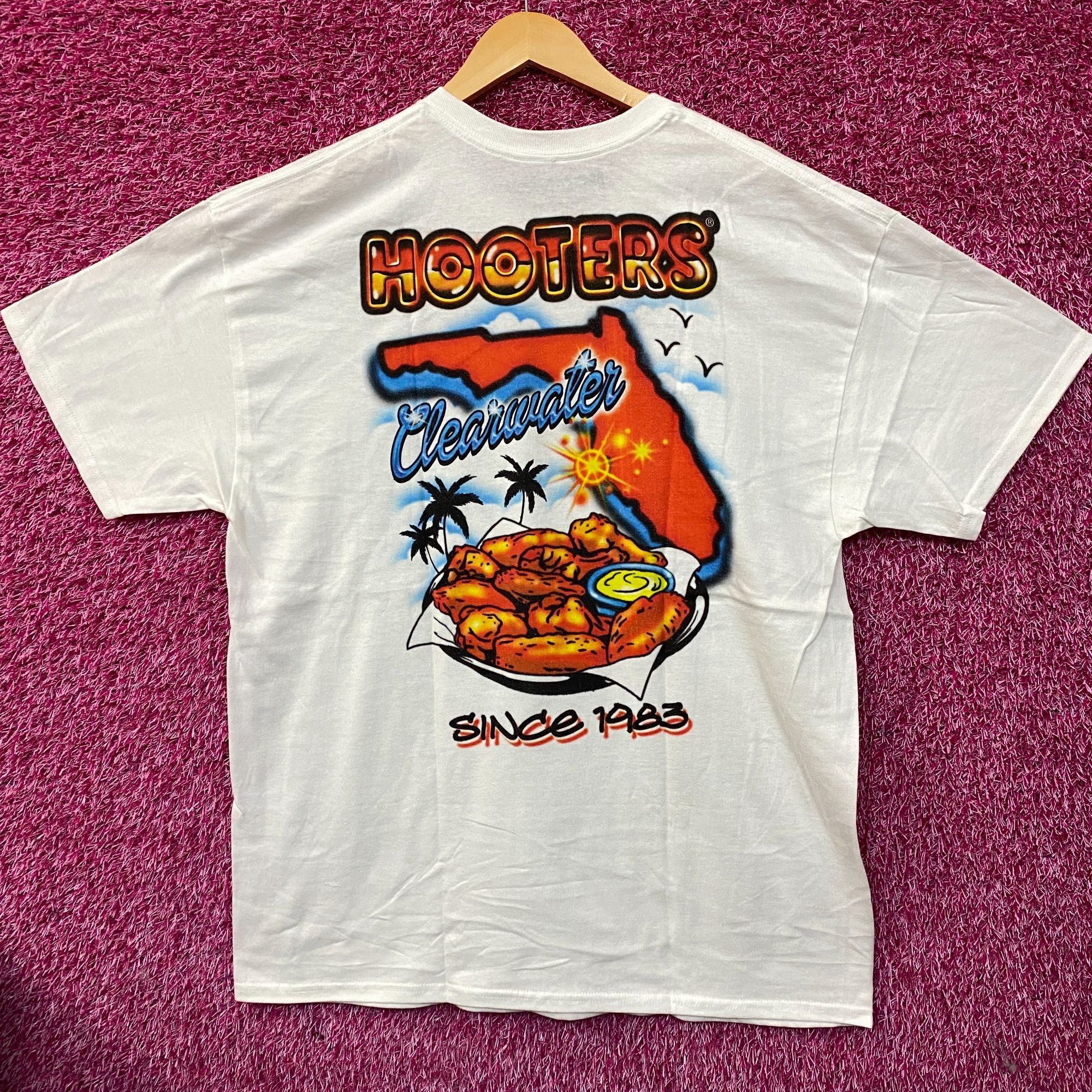 Ripple Junction Hooters Delightfully Tacky Yet Unrefined T-Shirt XL Size US XL / EU 56 / 4 - 4 Thumbnail