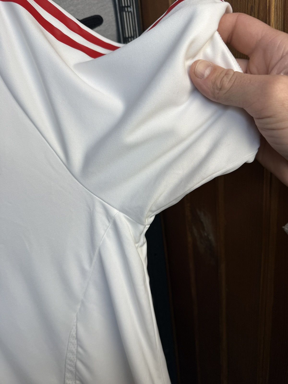 Adidas Adidas Liverpool jersey size Large Carlsberg Size US L / EU 52-54 / 3 - 9 Thumbnail