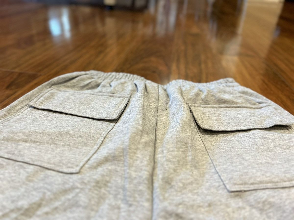 Shein Women’s Grey Carrgi Sweatpants (Brand New) Size 33" - 6 Thumbnail