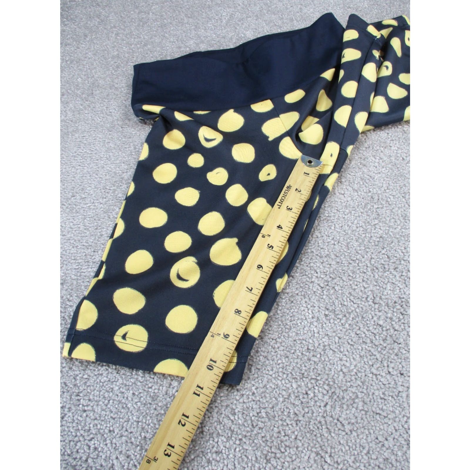 Adidas Adidas x Farm Biker Shorts Womens Small Navy Blue & Yellow Polka Dot Gym Workout Size 28" / US 6 / IT 42 - 2 Thumbnail