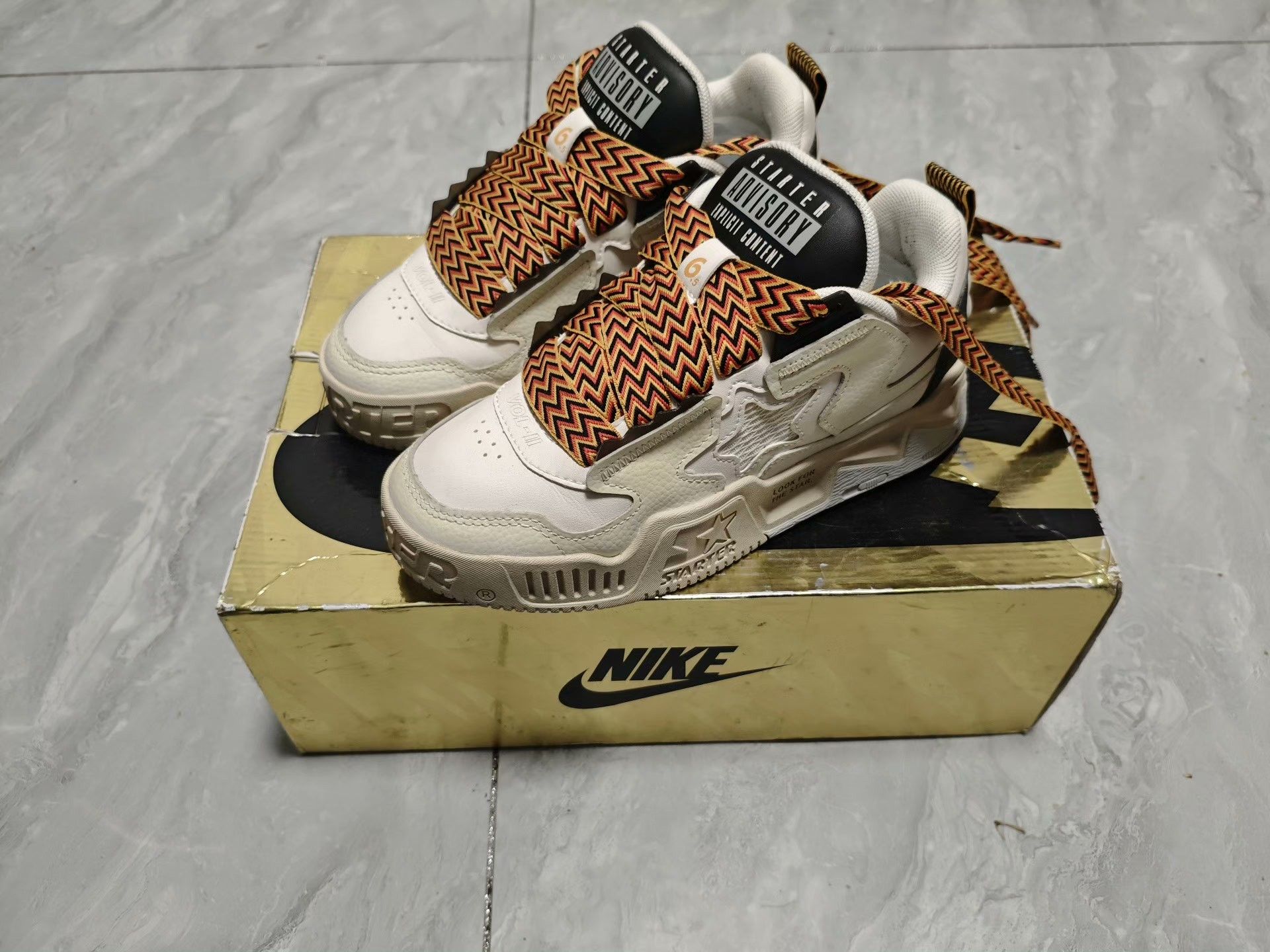 Starter Starter Leather White Lowtop Sneakers us_7 Women Size US 7 / IT 37 - 1 Thumbnail