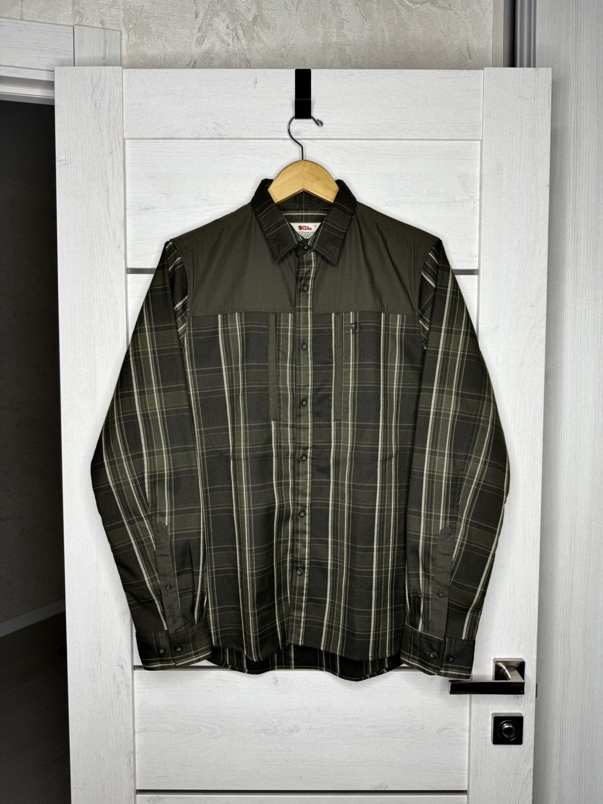 Fjallraven FjallRaven Singi Pro LS Shirt Olive Plaid G-1000 Gorpcore Size US S / EU 44-46 / 1 - 1 Thumbnail