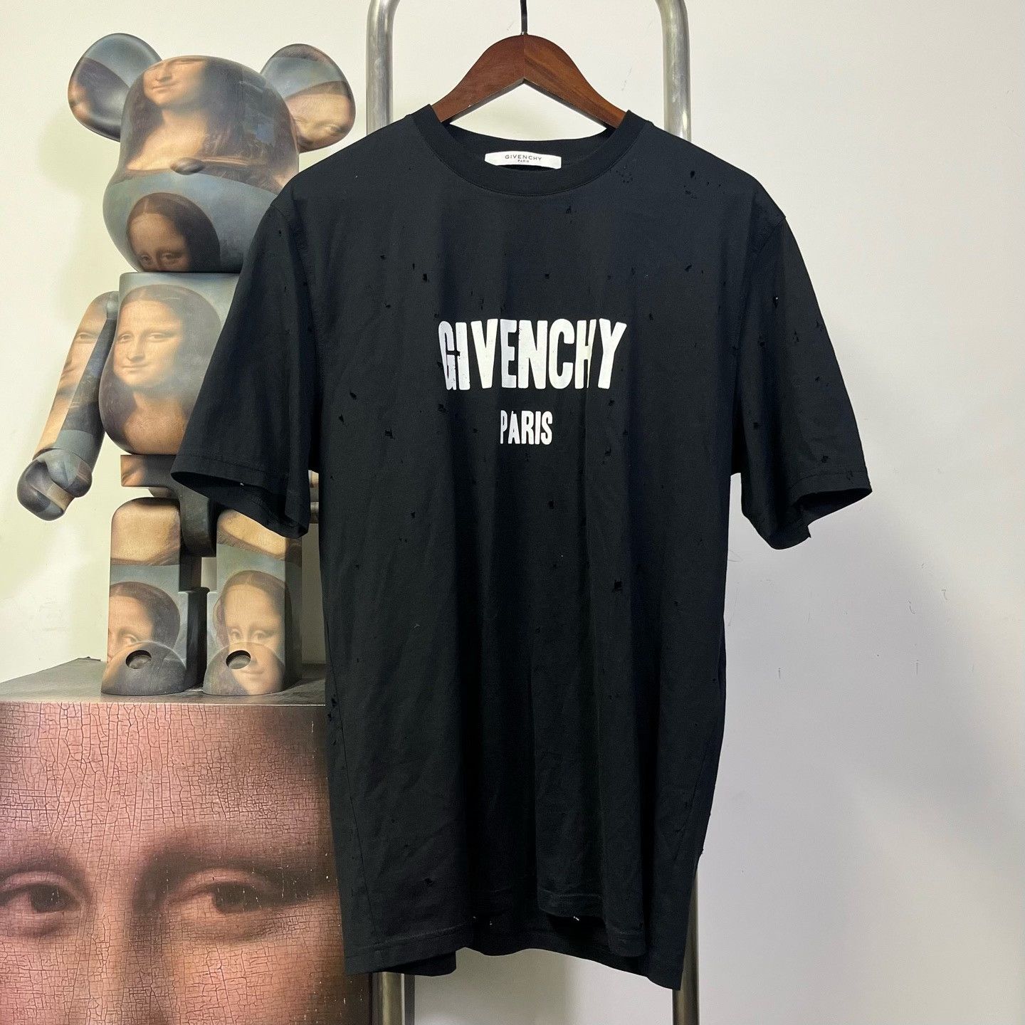 Givenchy Givenchy Distressed Black T-Shirt m Men Size US M / EU 48-50 / 2 - 1 Thumbnail