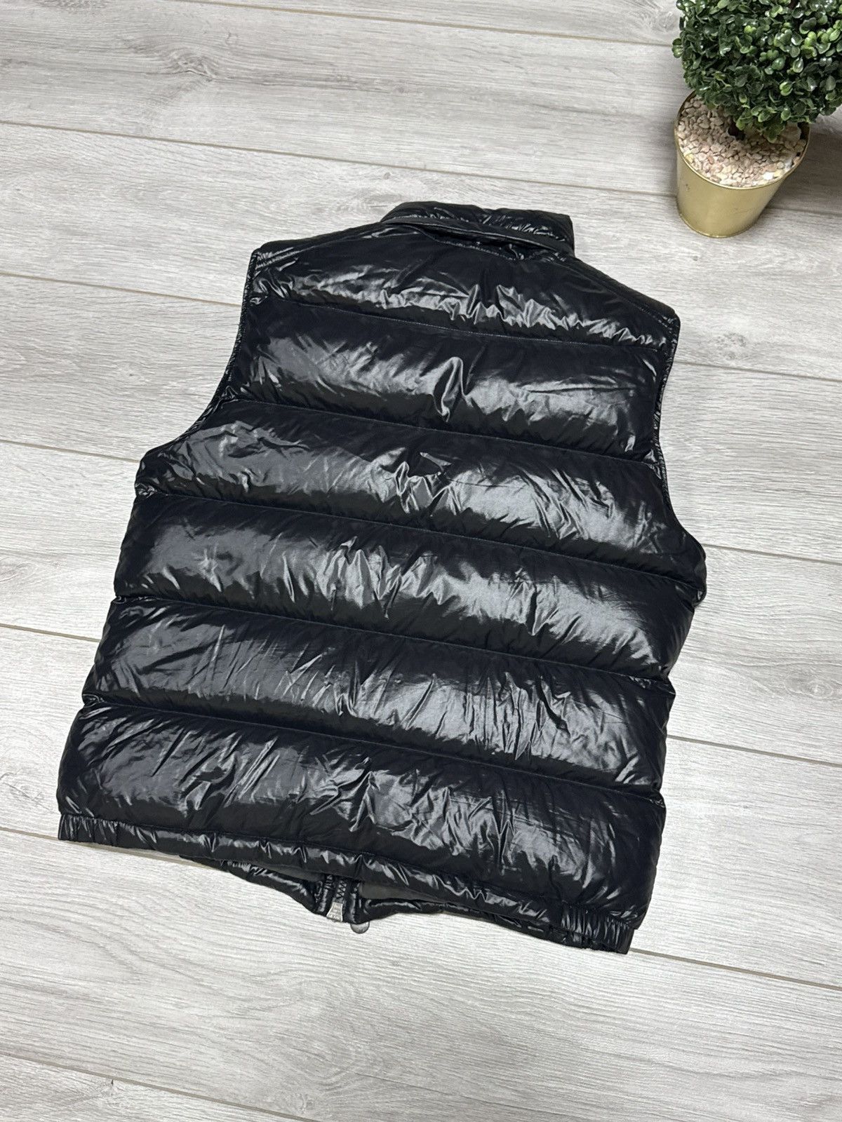 Moncler Moncler Bormes Puffer Down Vest Size 5 Size US XL / EU 56 / 4 - 16 Thumbnail
