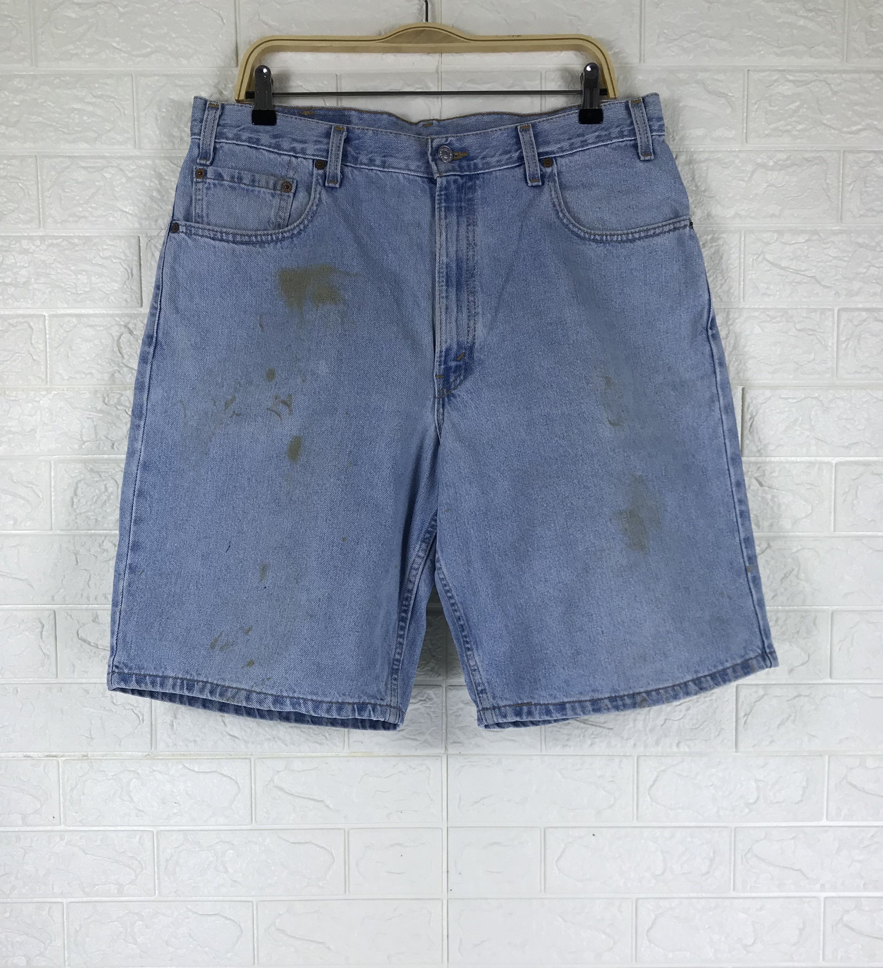 Levi's Vintage Levi's 560 Loose Fit Short Jeans Size US 36 / EU 52 - 1 Thumbnail