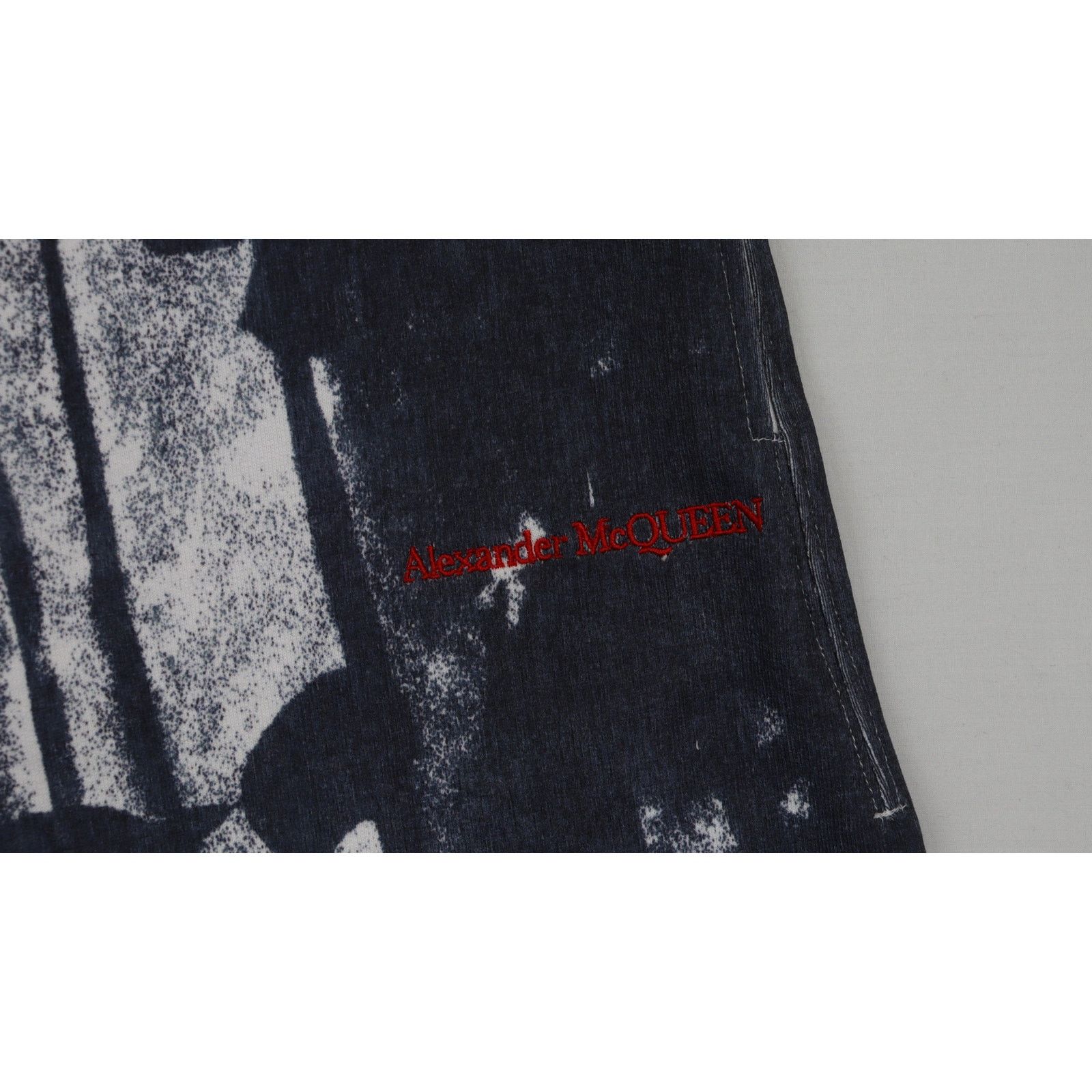 Alexander McQueen o1rshd1 Collage Shorts in Blue/White Size US 30 / EU 46 - 6 Thumbnail