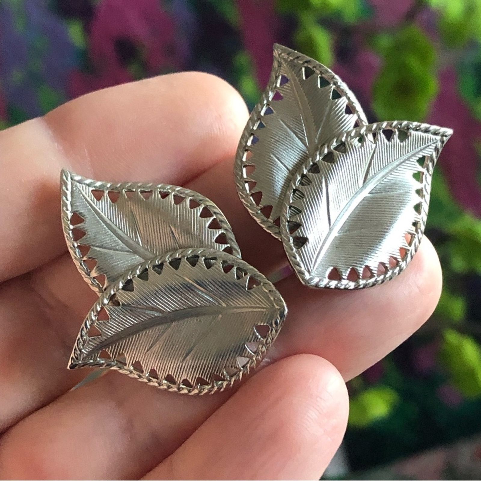 Vintage Vintage 80s silver leaves filigree clip on earrings Size ONE SIZE - 1 Thumbnail