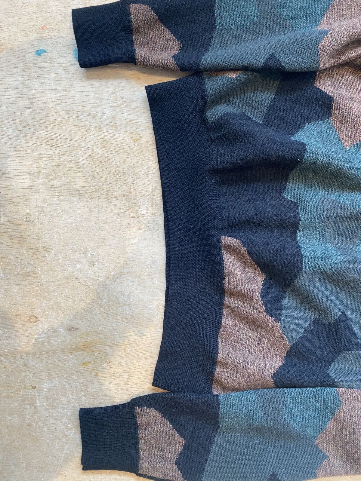 Paul Smith Paul Smith Camo Sweater Size S Size US S / EU 44-46 / 1 - 6 Thumbnail