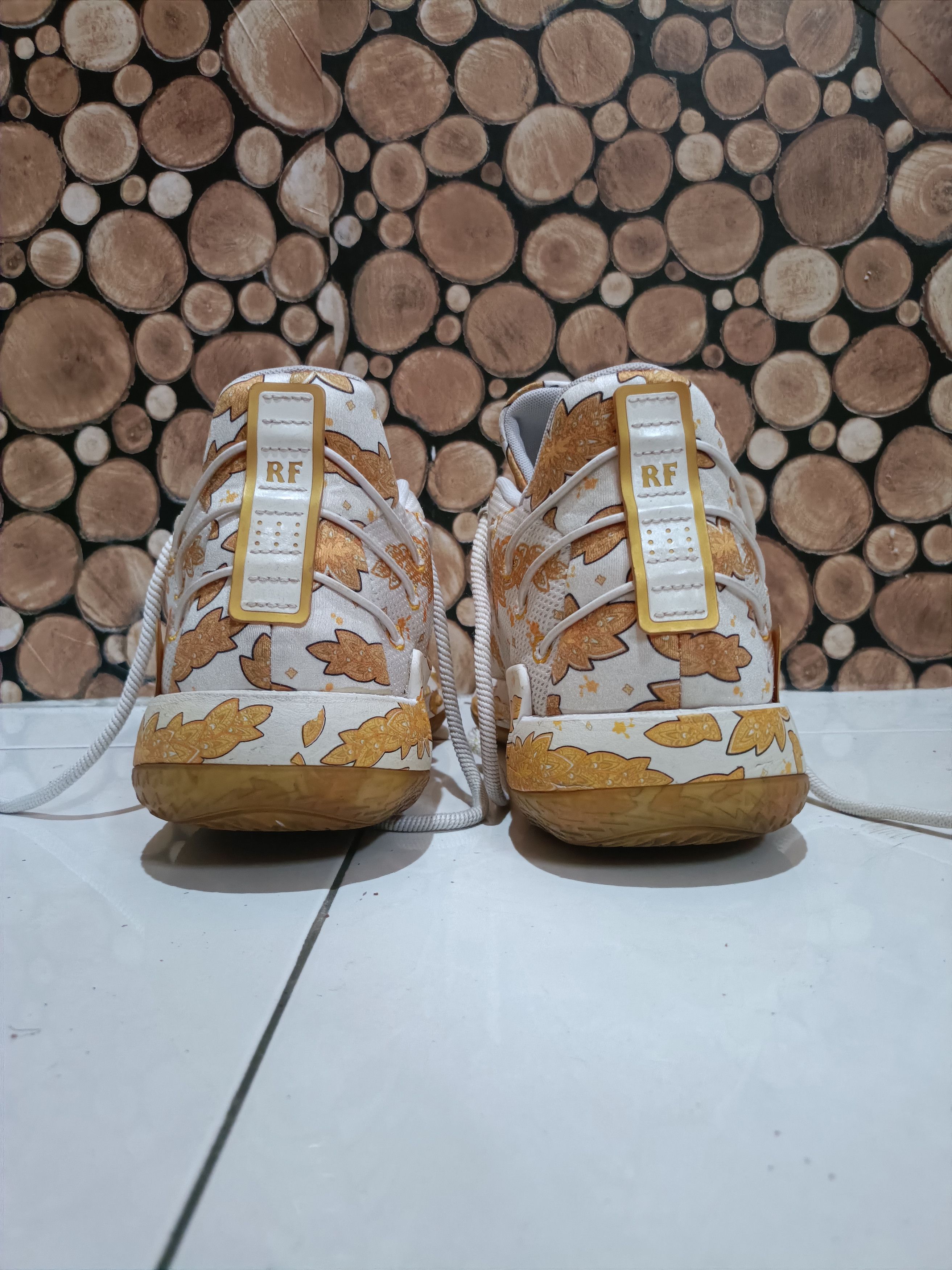 Adidas Adidas Ric flair dame7 gold metallic sneakers Size US 12.5 / EU 45-46 - 6 Thumbnail