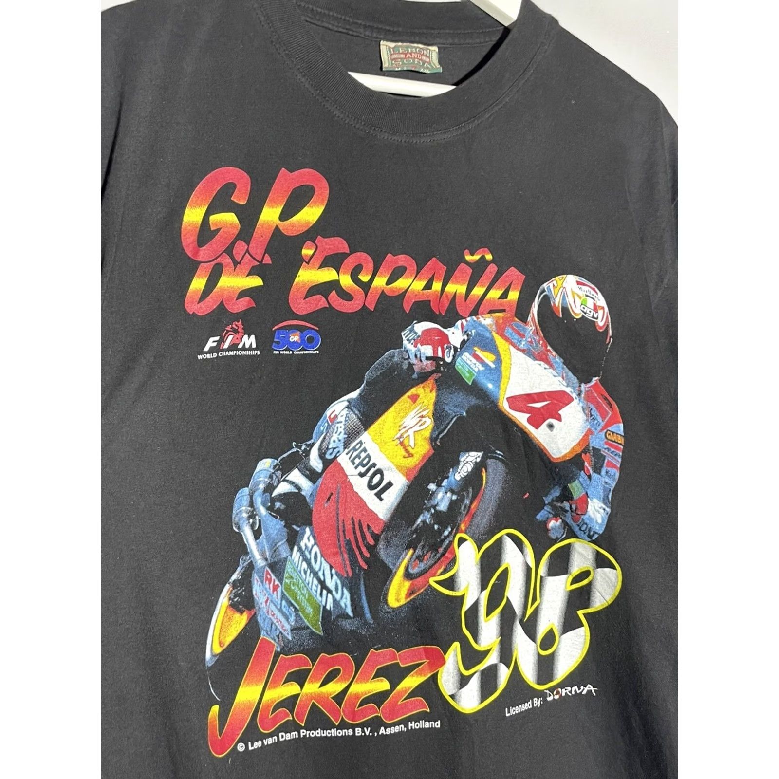 Vintage VINTAGE Grand Prix De Espana Jerez Racing Motorcycle World Champion 1998 T-Shirt Mens Black Cotton Short Sleeve Crew Neck L Regular Logo Size US L / EU 52-54 / 3 - 3 Thumbnail