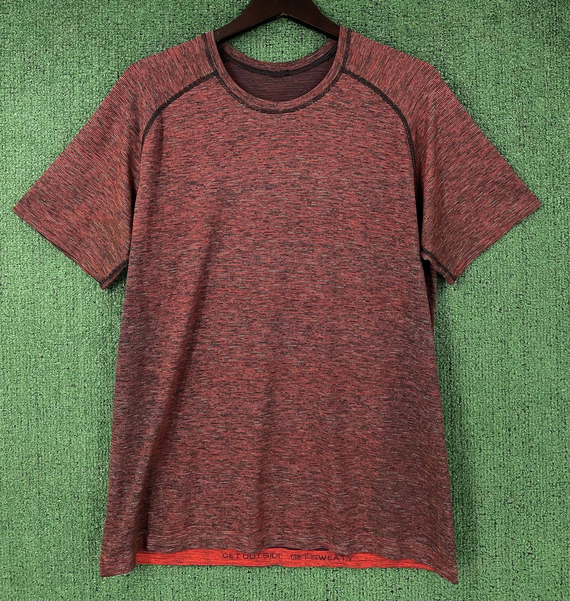 Lululemon Lululemon Metal Vent Tech Red Black Green T-shirt Large Size US L / EU 52-54 / 3 - 1 Thumbnail