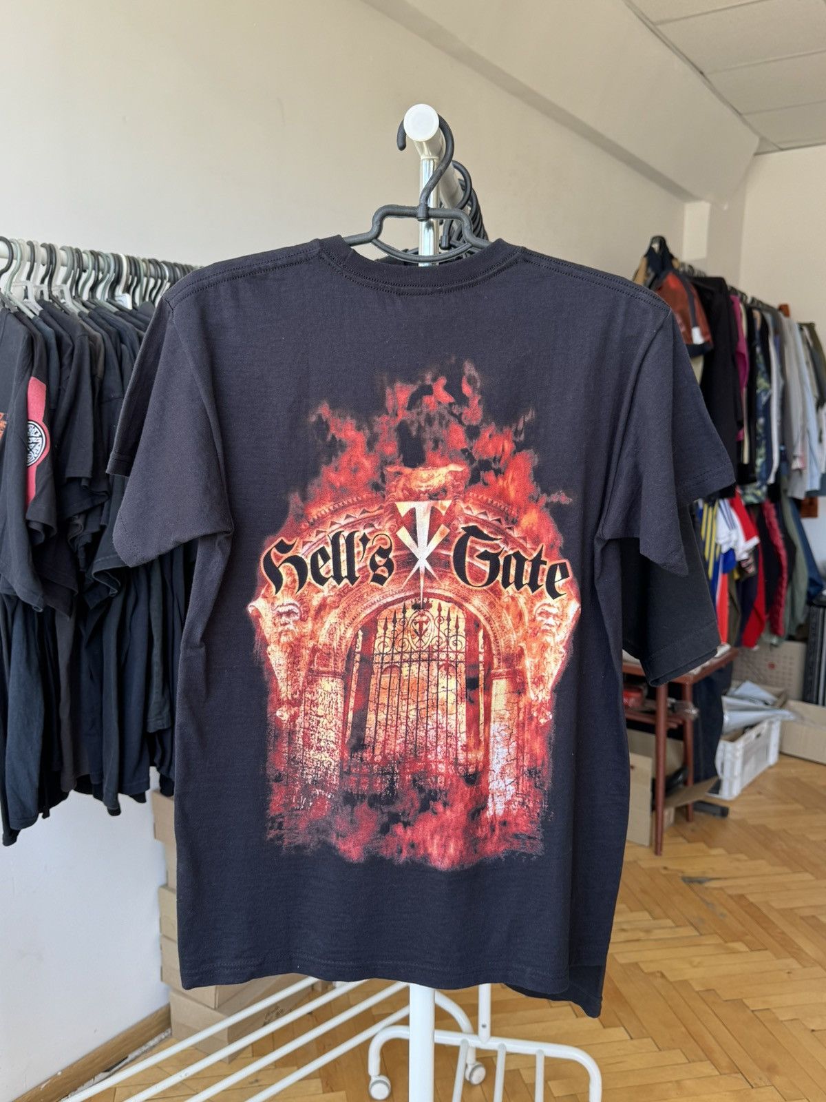 WWE Vintage Undertaker Hell's Gate Hype WWE WWF T-shirt Size US S / EU 44-46 / 1 - 2 Thumbnail